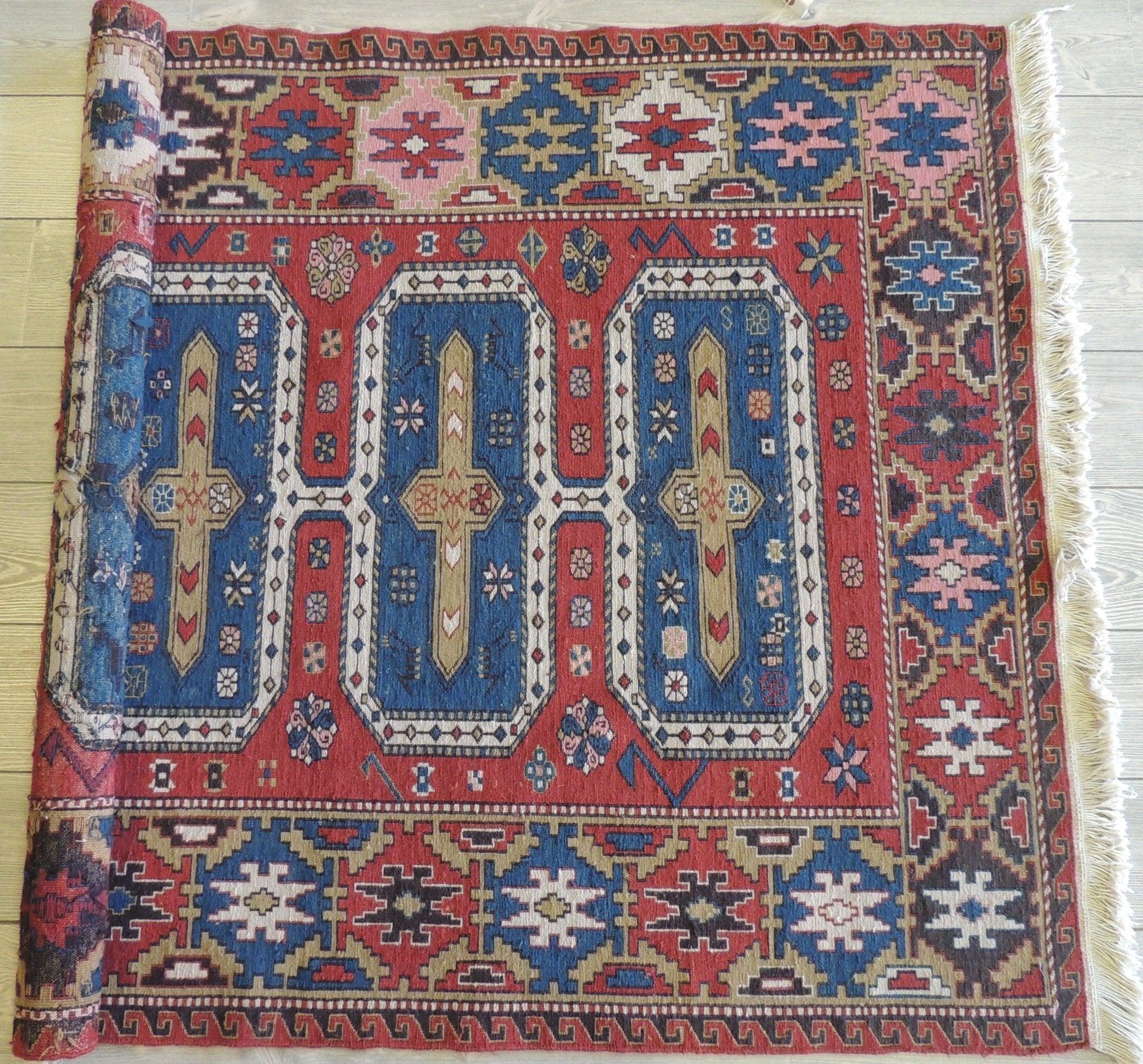 Exquisite Vintage Hand Knotted Soumak Area Rug 6x4 Ft