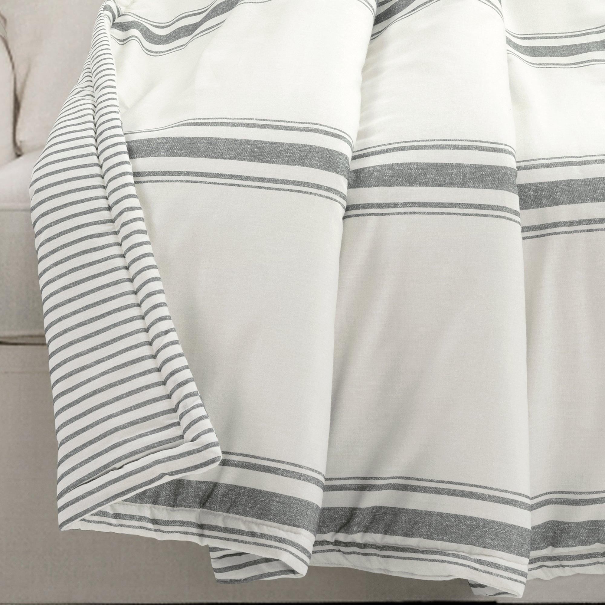 Farmhouse Stripe Throw