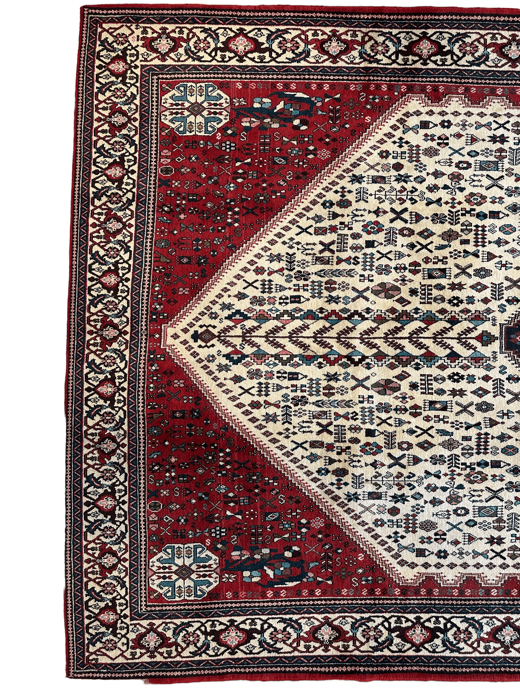 Fine Hand-knotted Persian Abadeh Rug 7’ x 10’