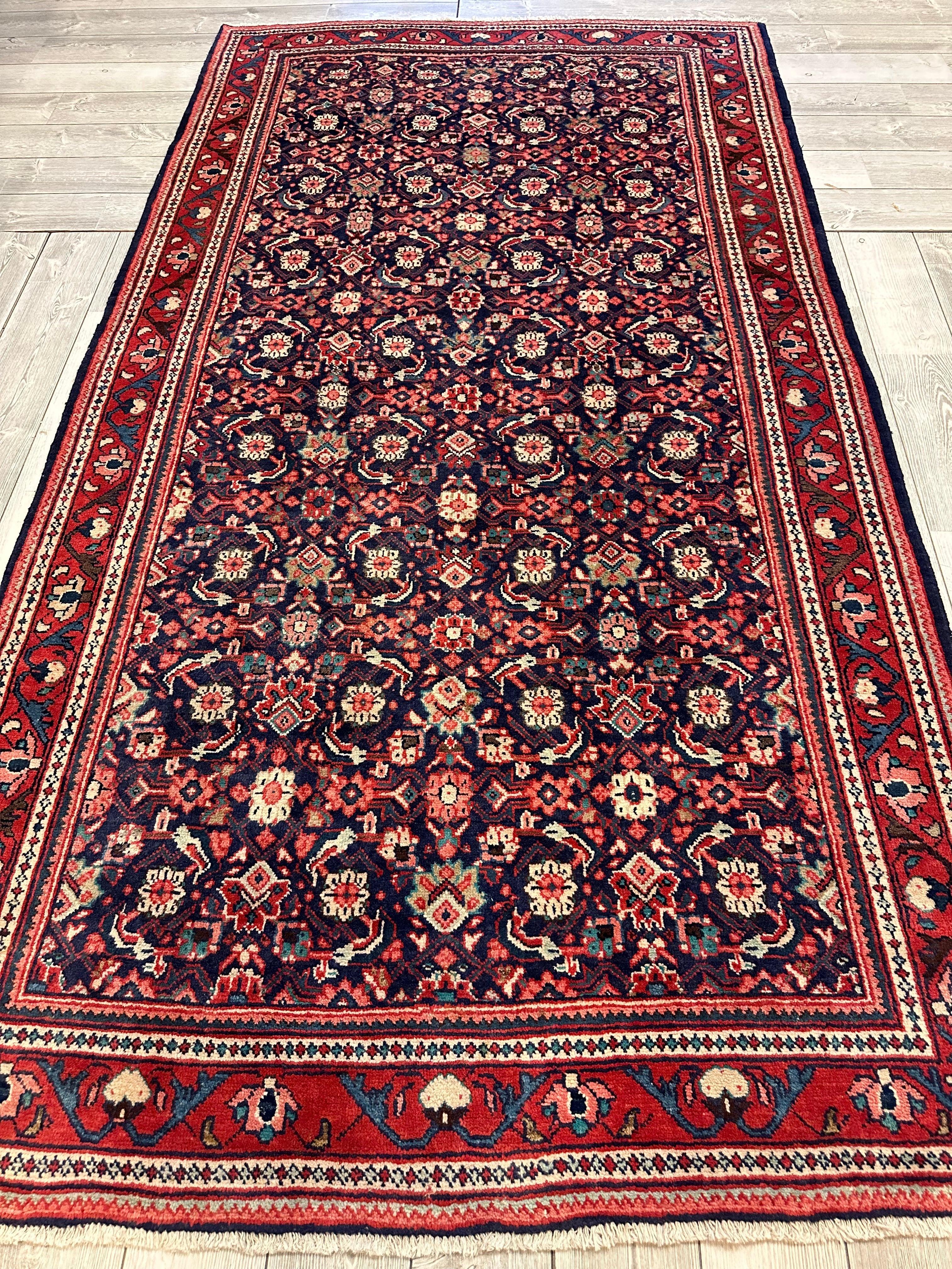 Fine Hand-Knotted Persian Arak Area Rug 5’6” x 10’3”