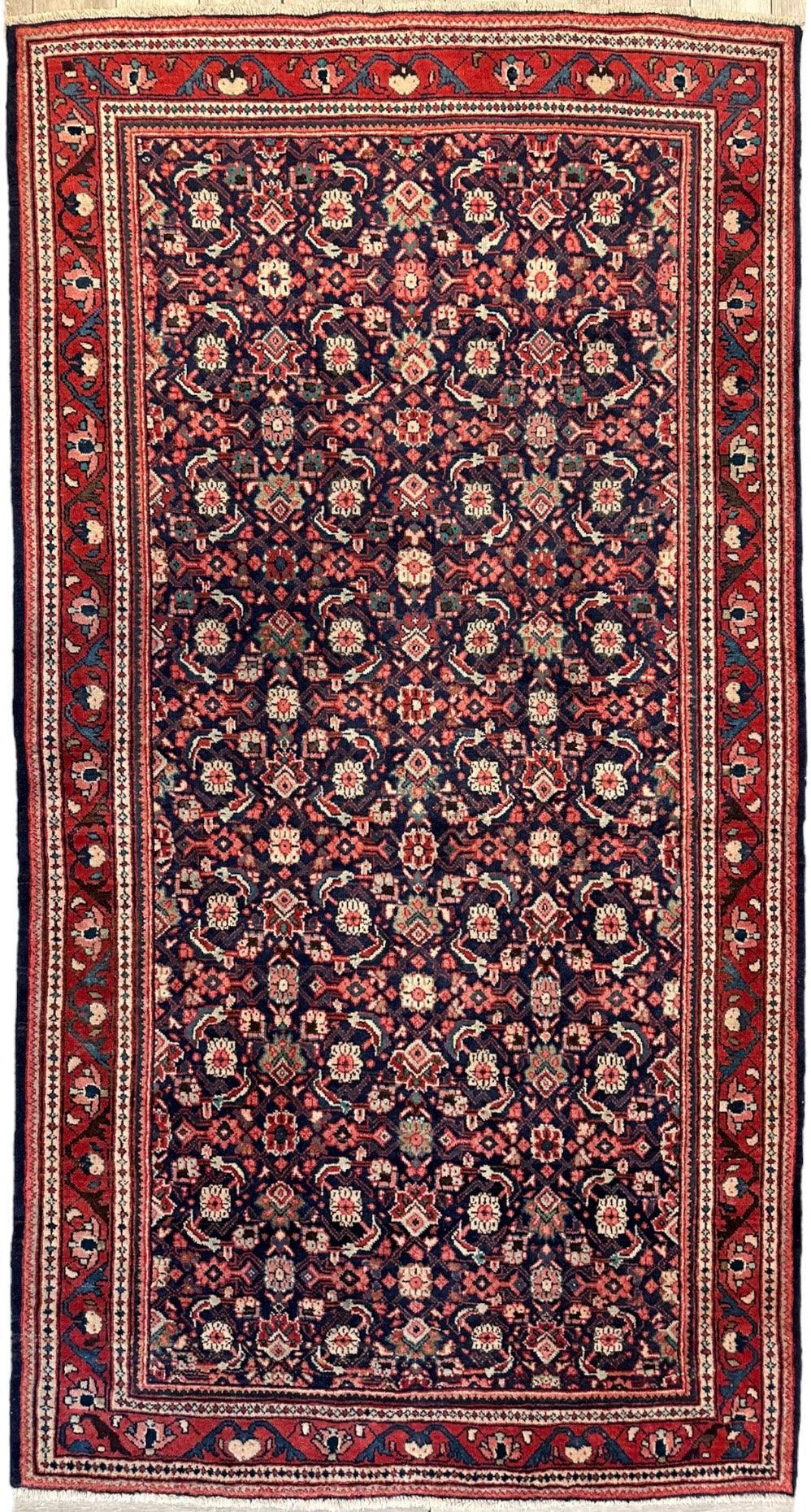 Fine Hand-Knotted Persian Arak Area Rug 5’6” x 10’3”