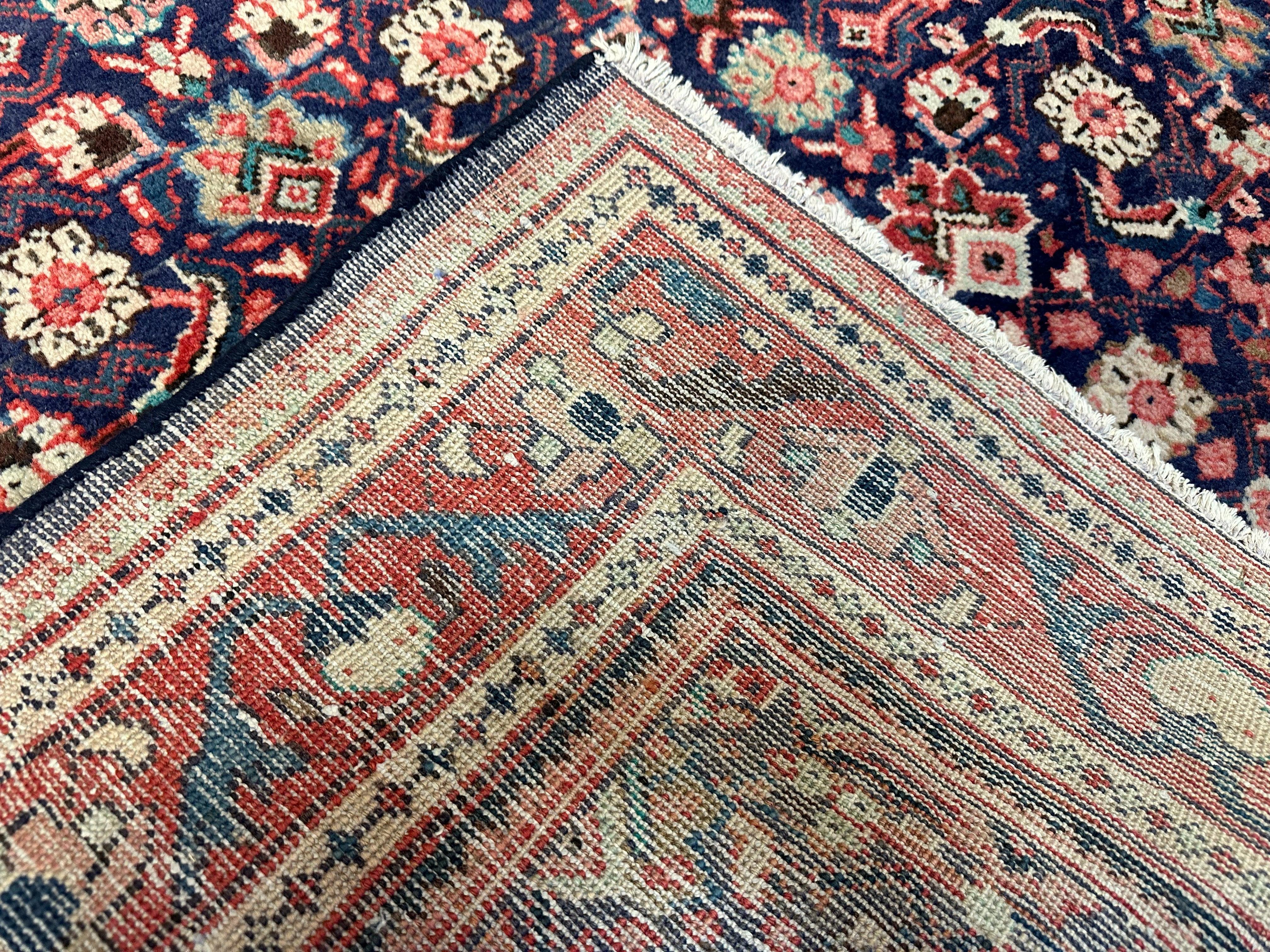 Fine Hand-Knotted Persian Arak Area Rug 5’6” x 10’3”