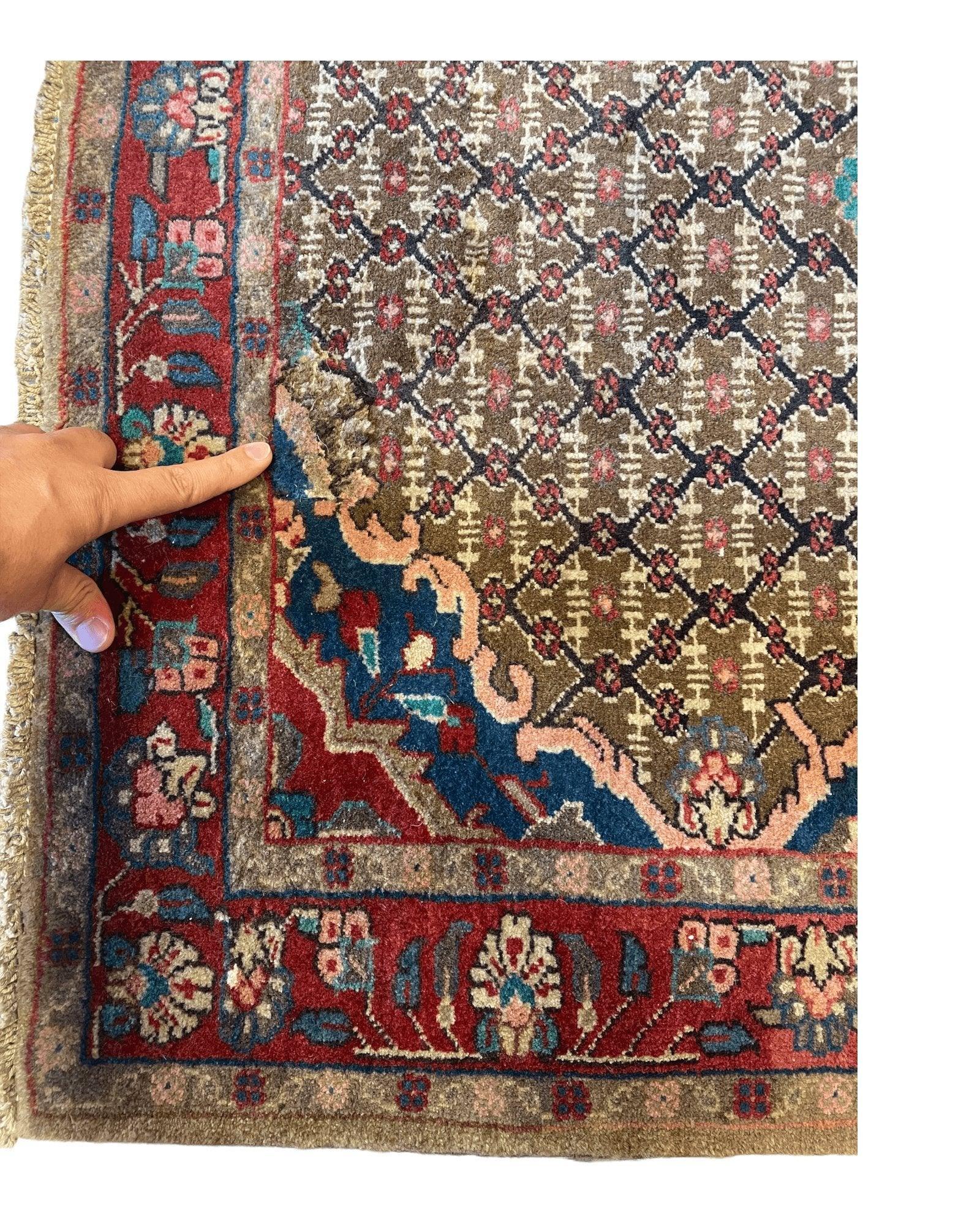 Fine Hand Knotted Persian Gholtogh Rug 3’4'' x 5’6'