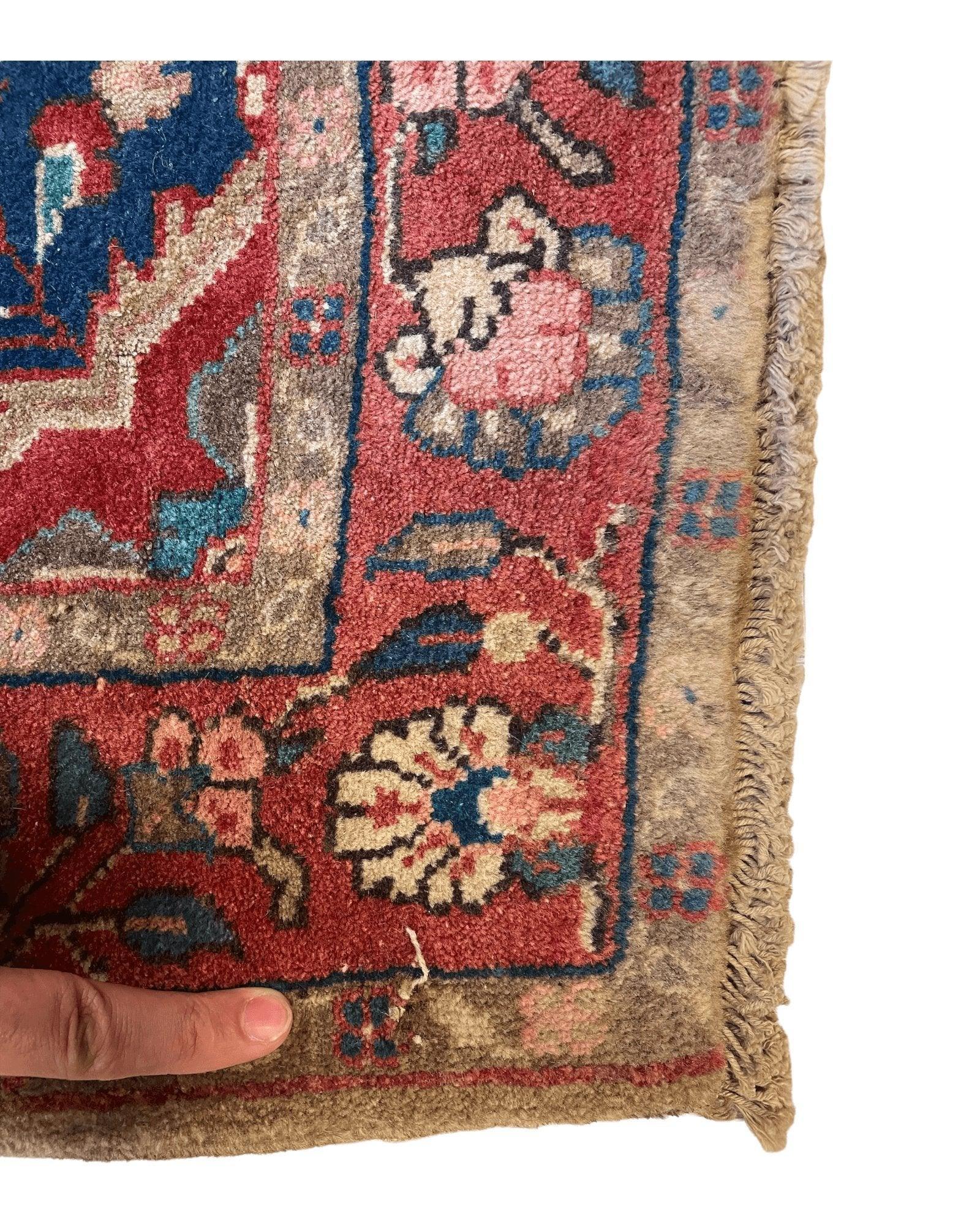 Fine Hand Knotted Persian Gholtogh Rug 3’4'' x 5’6'