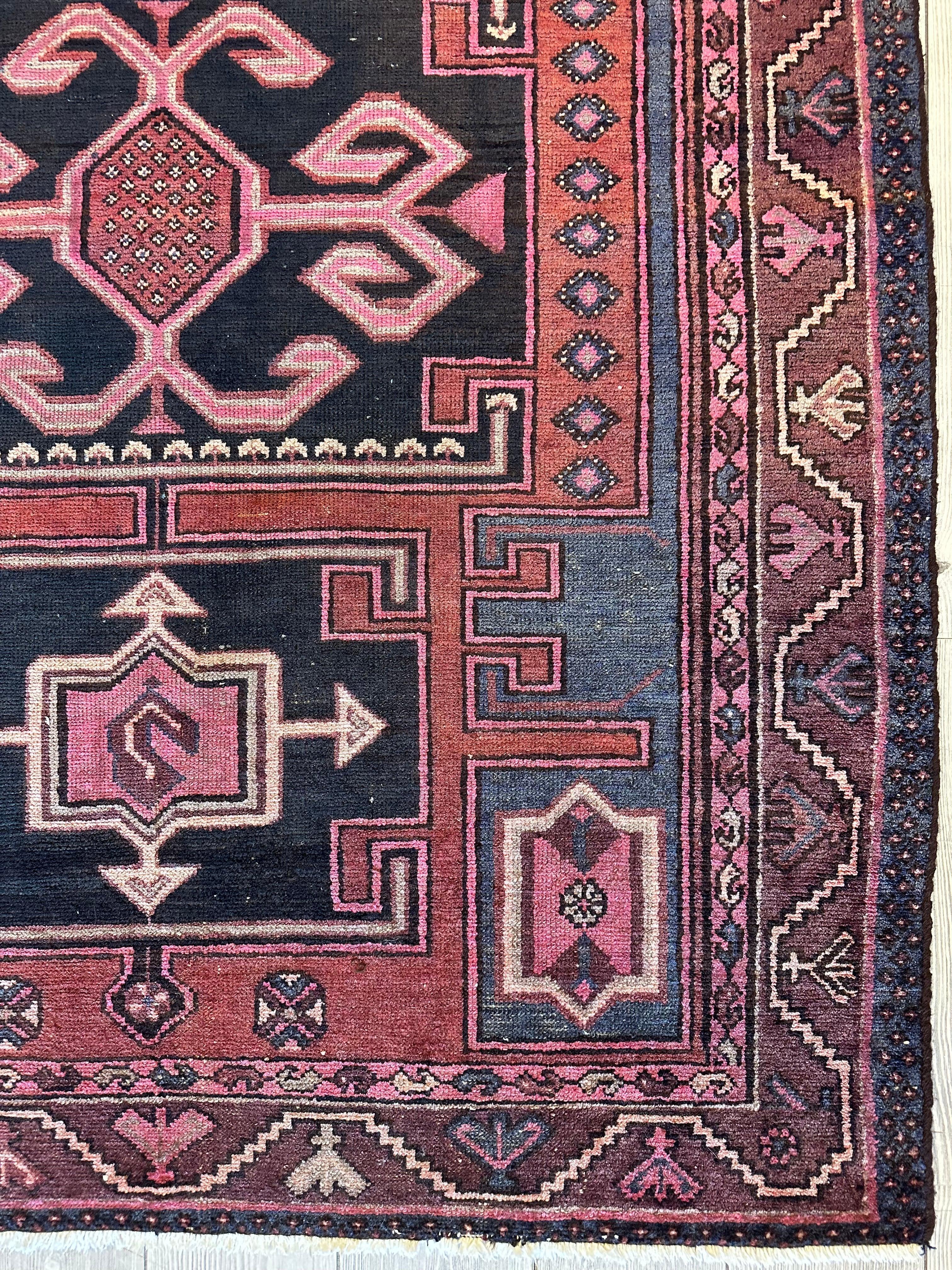 Fine Vintage Persian Hamadan Rug 4’5” x 6’1”