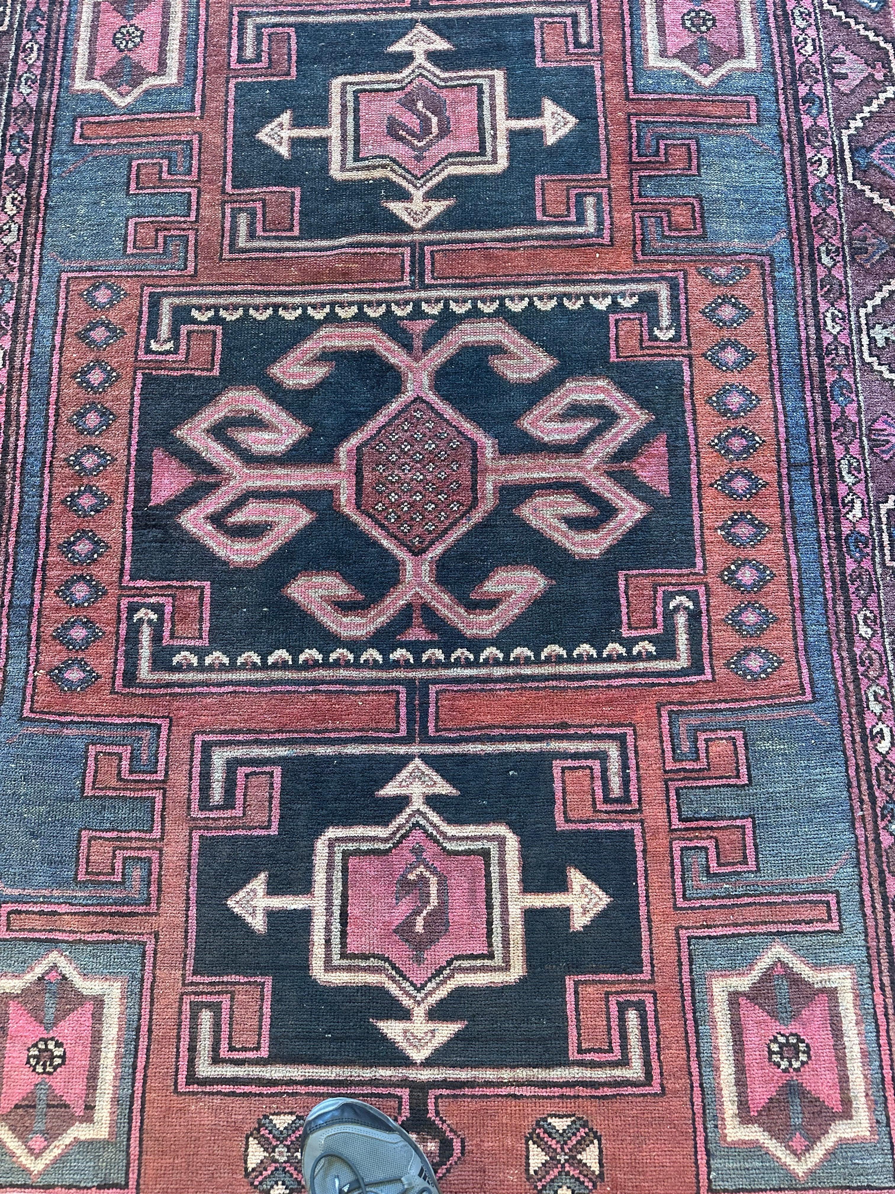 Fine Vintage Persian Hamadan Rug 4’5” x 6’1”