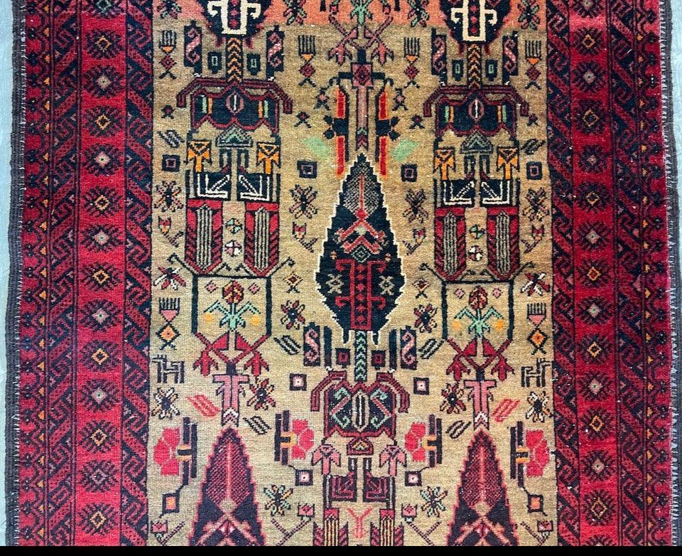 Fine Vintage Wool Baluch Rug 6x4 ft