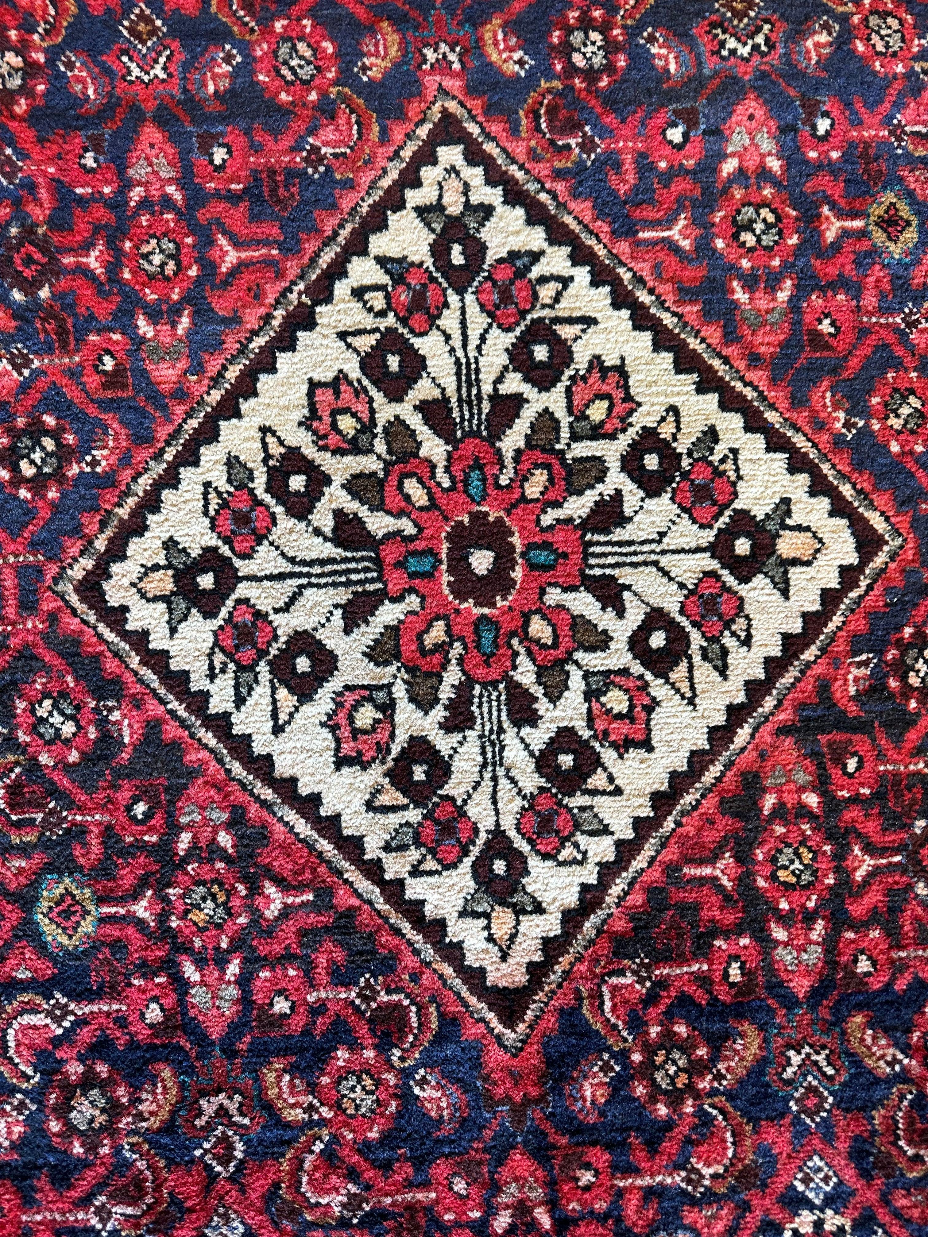 Fine Vintage Zagheh Persian Area Rug 10'4'' x 5'5''