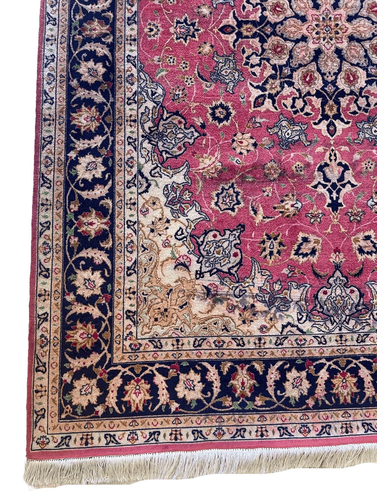 Fine Weave Vintage Wool and Silk Tabriz Rug 7 x 4'10''