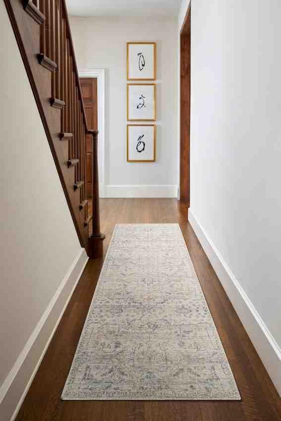 Gatlin Traditional Cream Area Rug