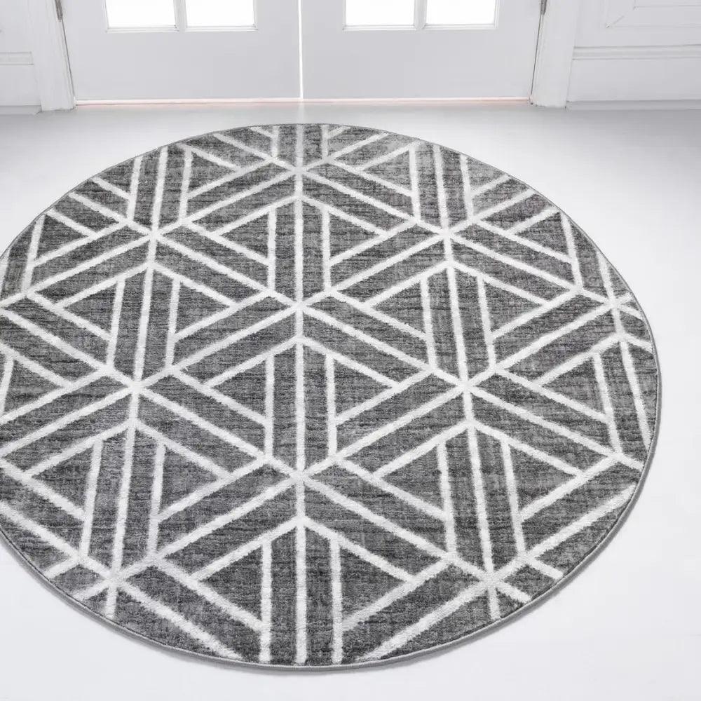 Geometric matrix trellis motif rug