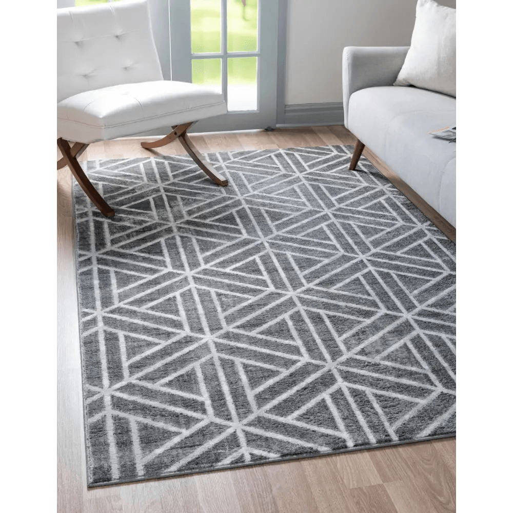 Geometric matrix trellis motif rug