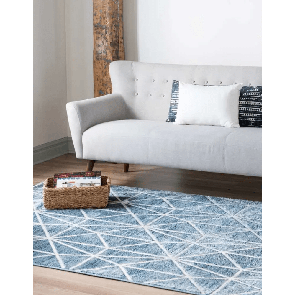 Geometric matrix trellis rug