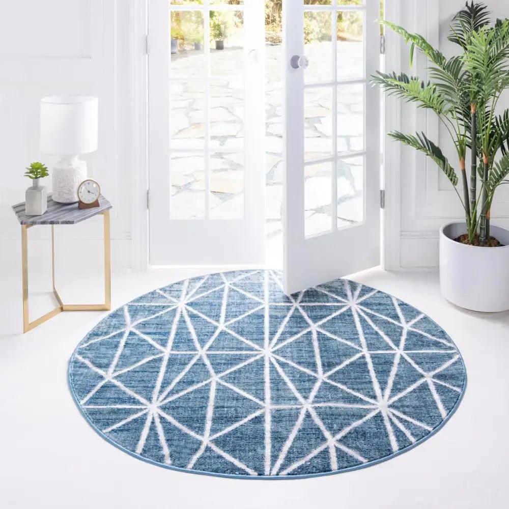 Geometric matrix trellis rug