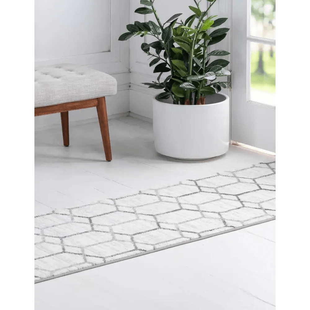 Geometric matrix trellis tile rug