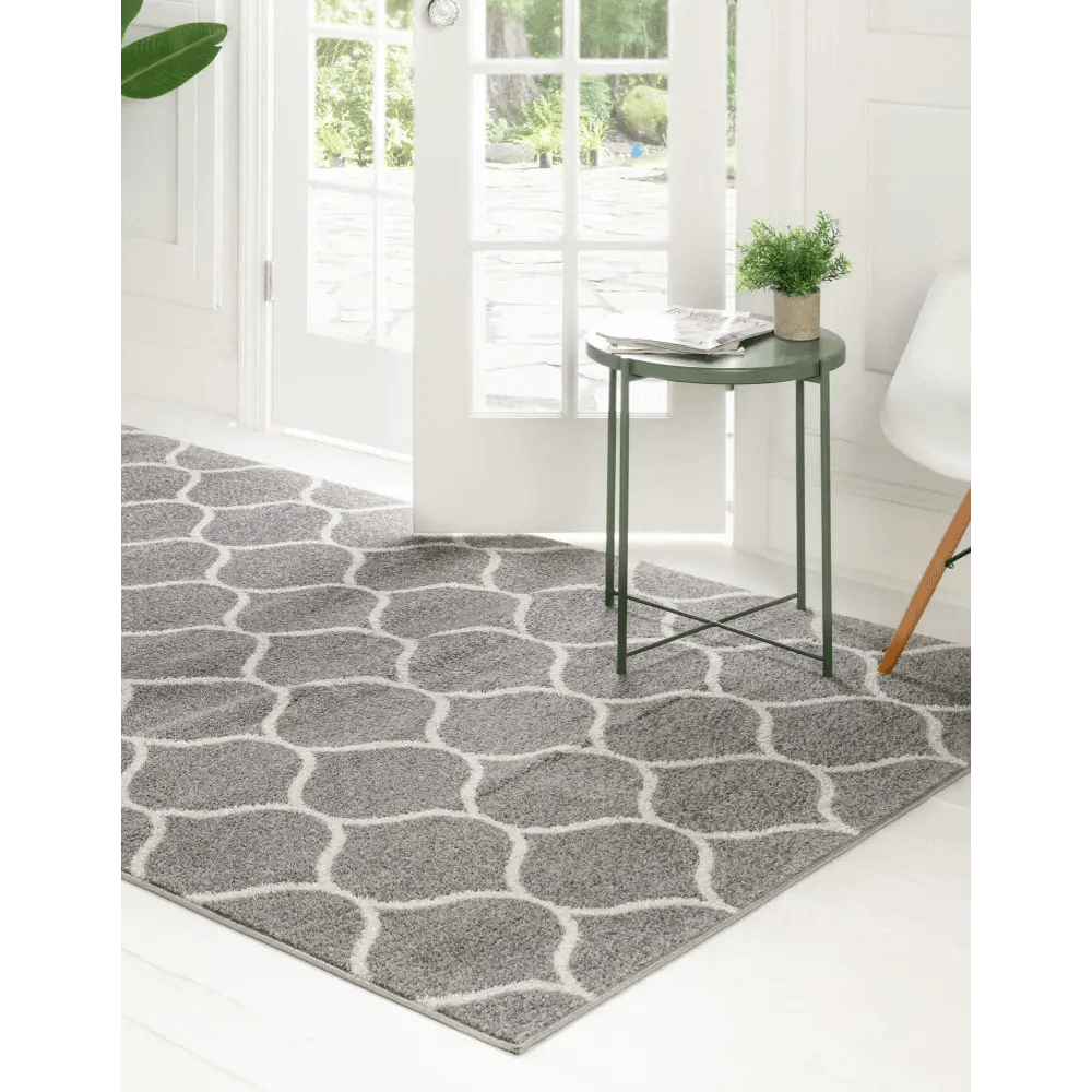 Geometric rounded trellis frieze rug (rectangular)