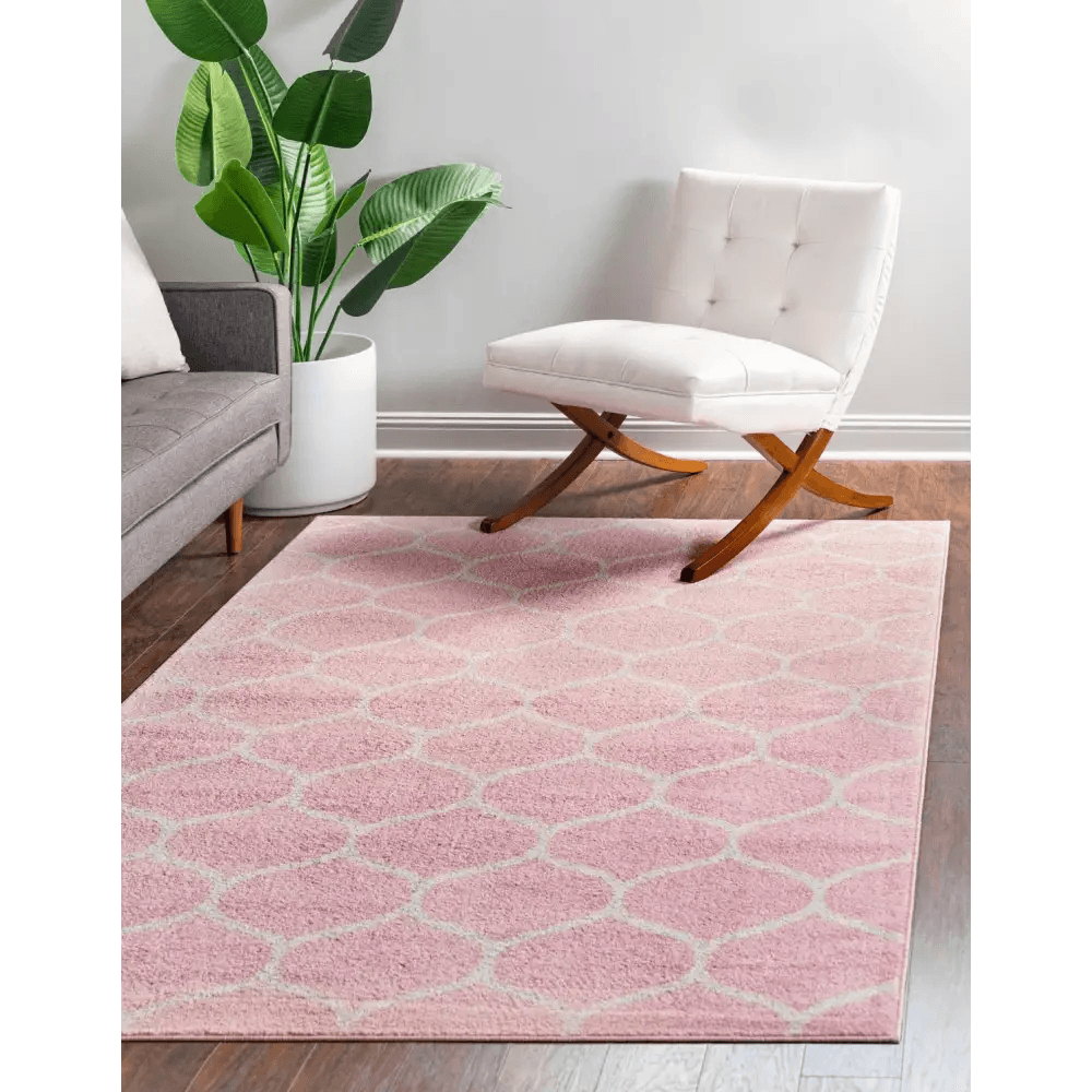 Geometric rounded trellis frieze rug (rectangular)