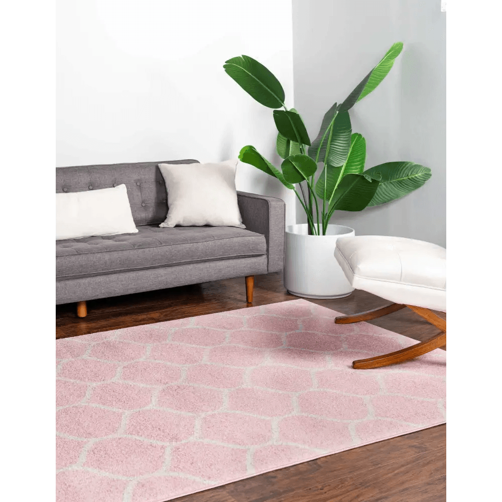 Geometric rounded trellis frieze rug (rectangular)