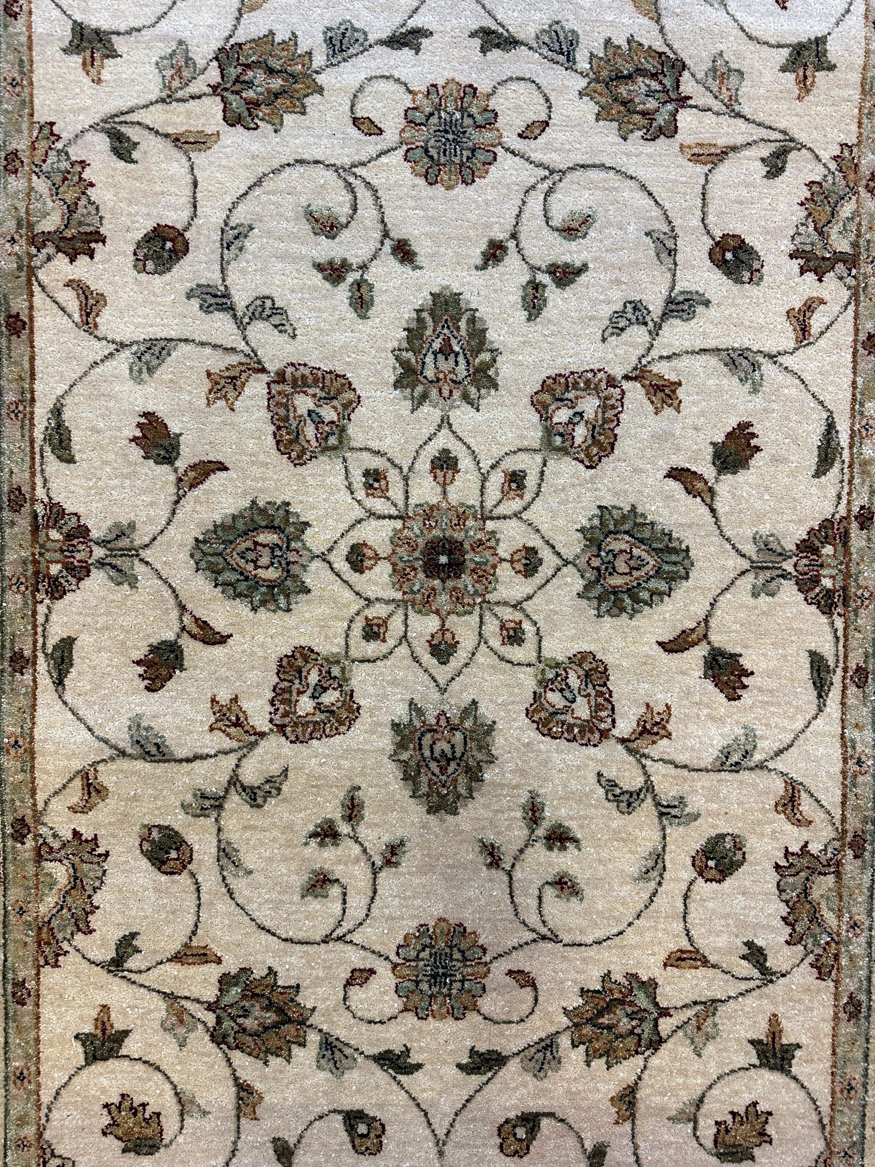 Hand-knotted Chobi Finest Cream Wool Rug 4x6