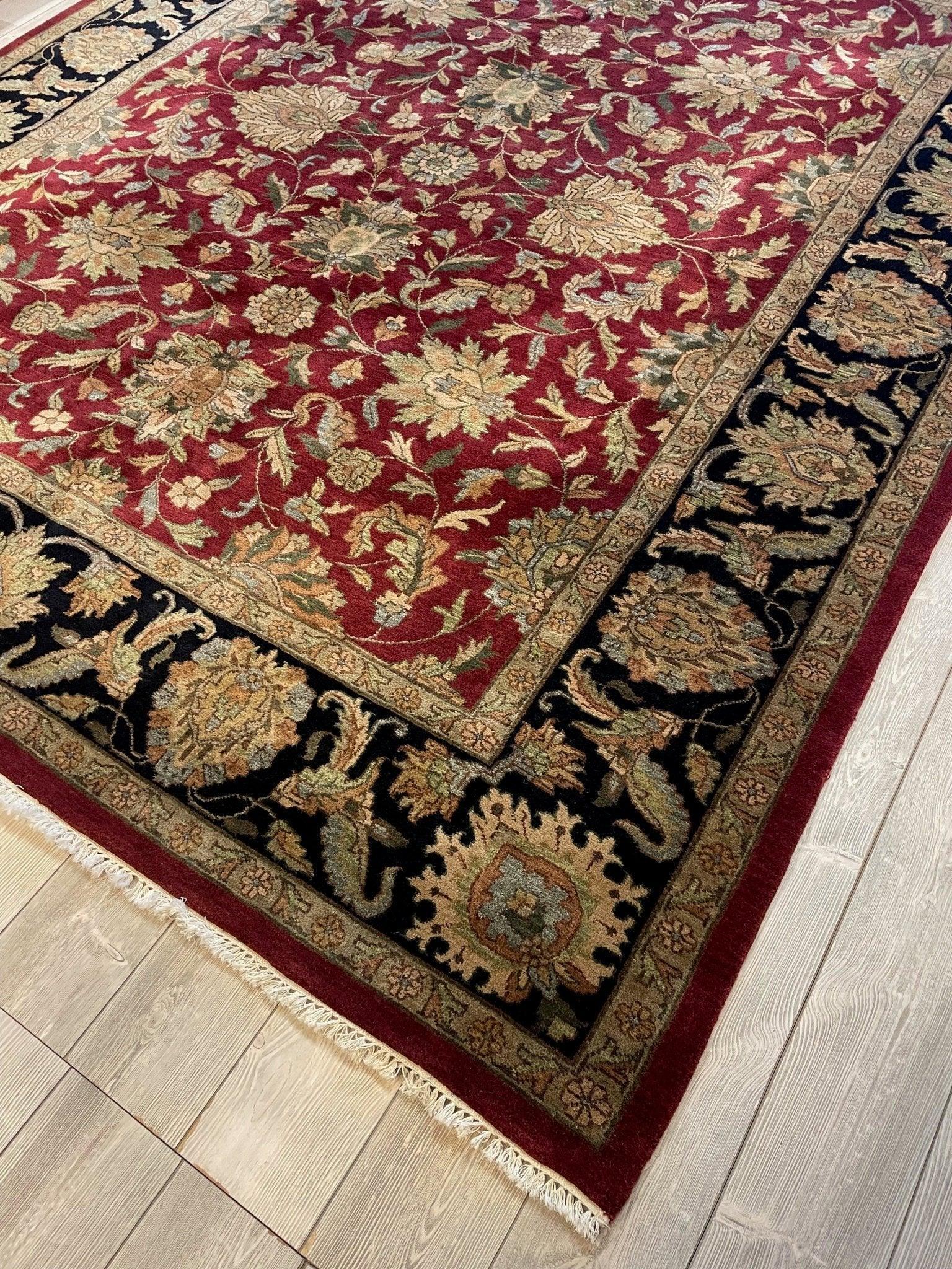 Hand-knotted Floral Area Rug 8’ x 10’