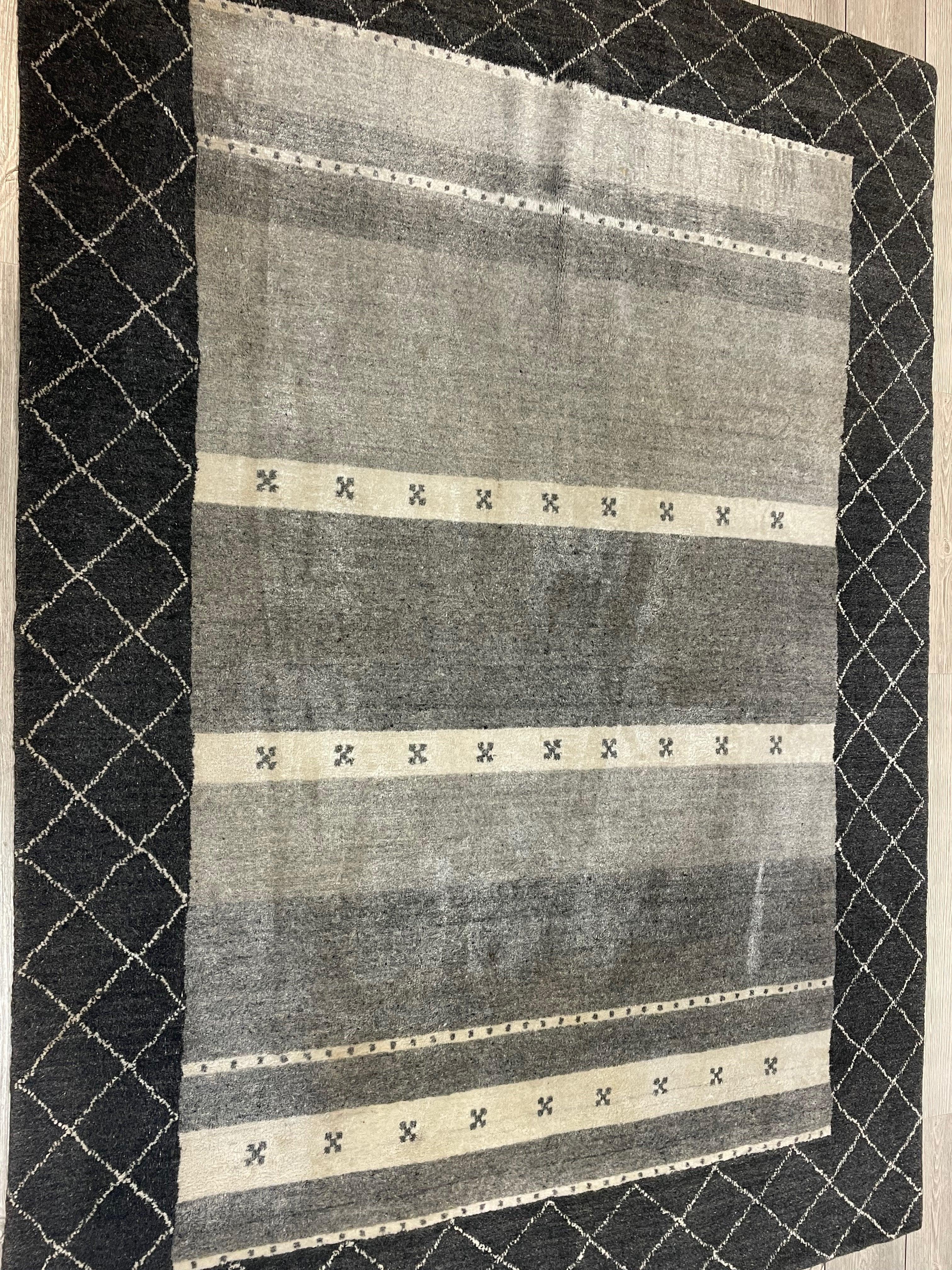 Hand Made Modern Ghabbeh Rug 5x7 Ft