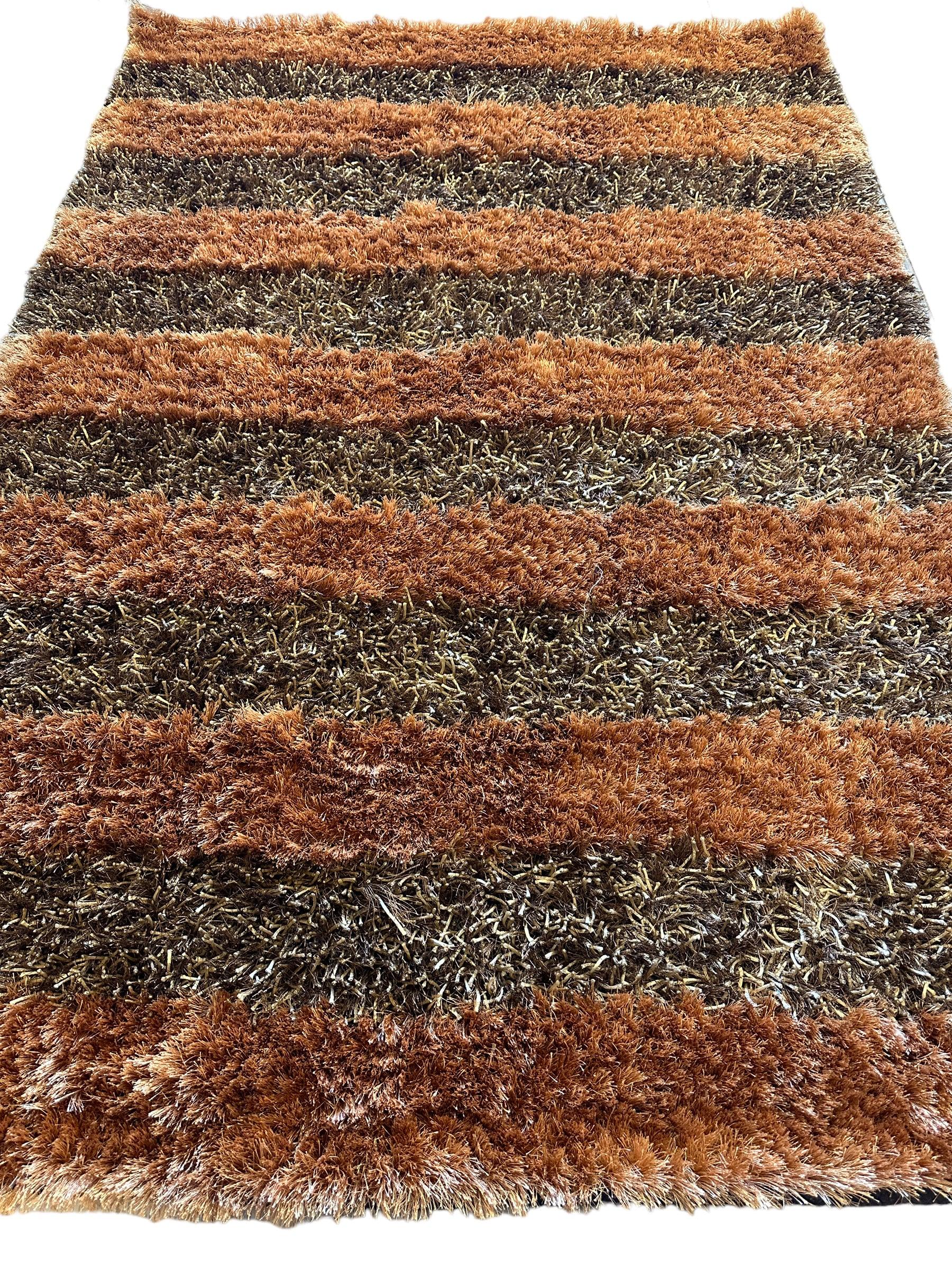 Handwoven Multi-Tone 2” Shag Rug 4 x 6