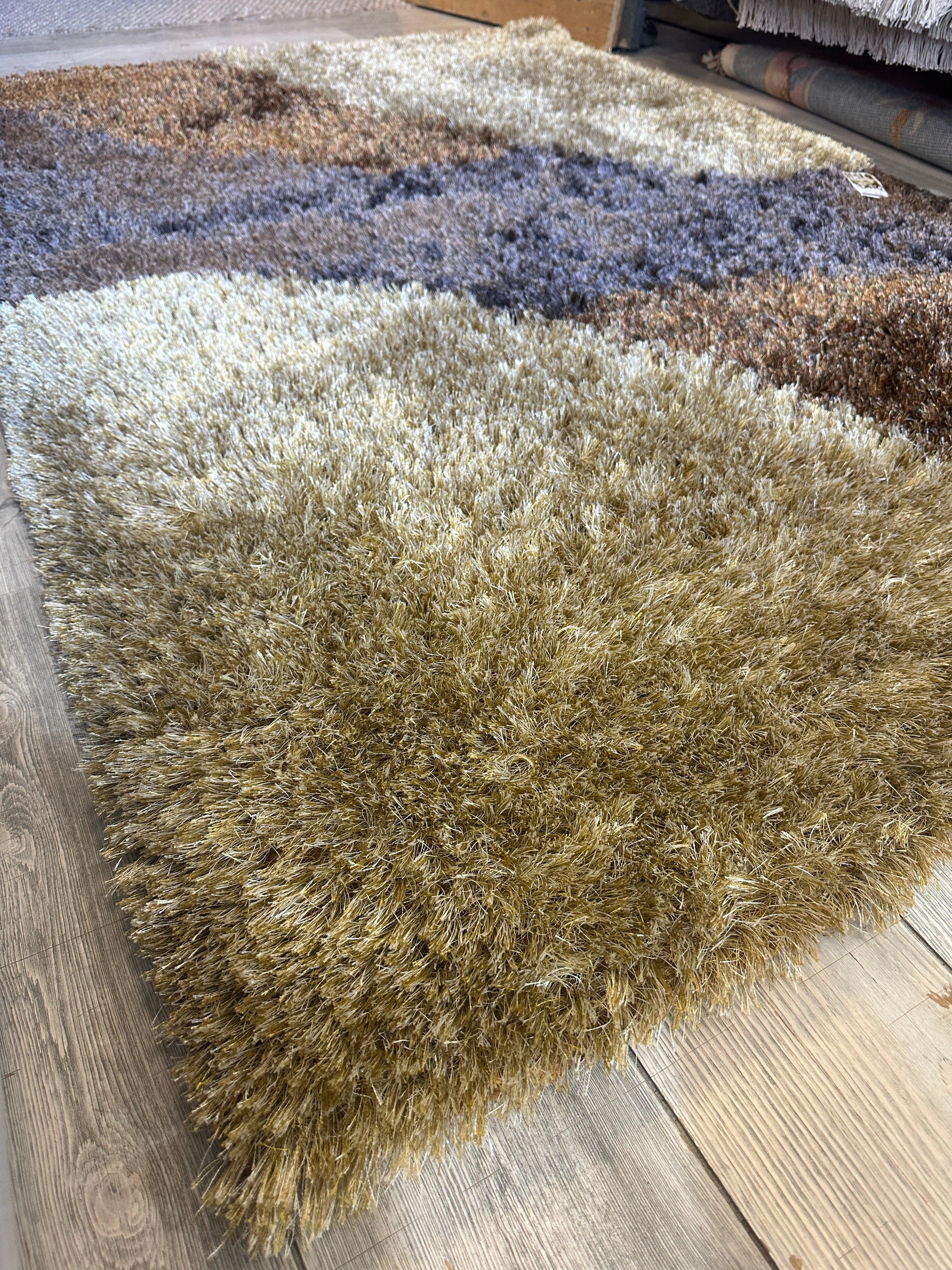 Handwoven Multi-Tone 2” Shag Rug 4 x 6