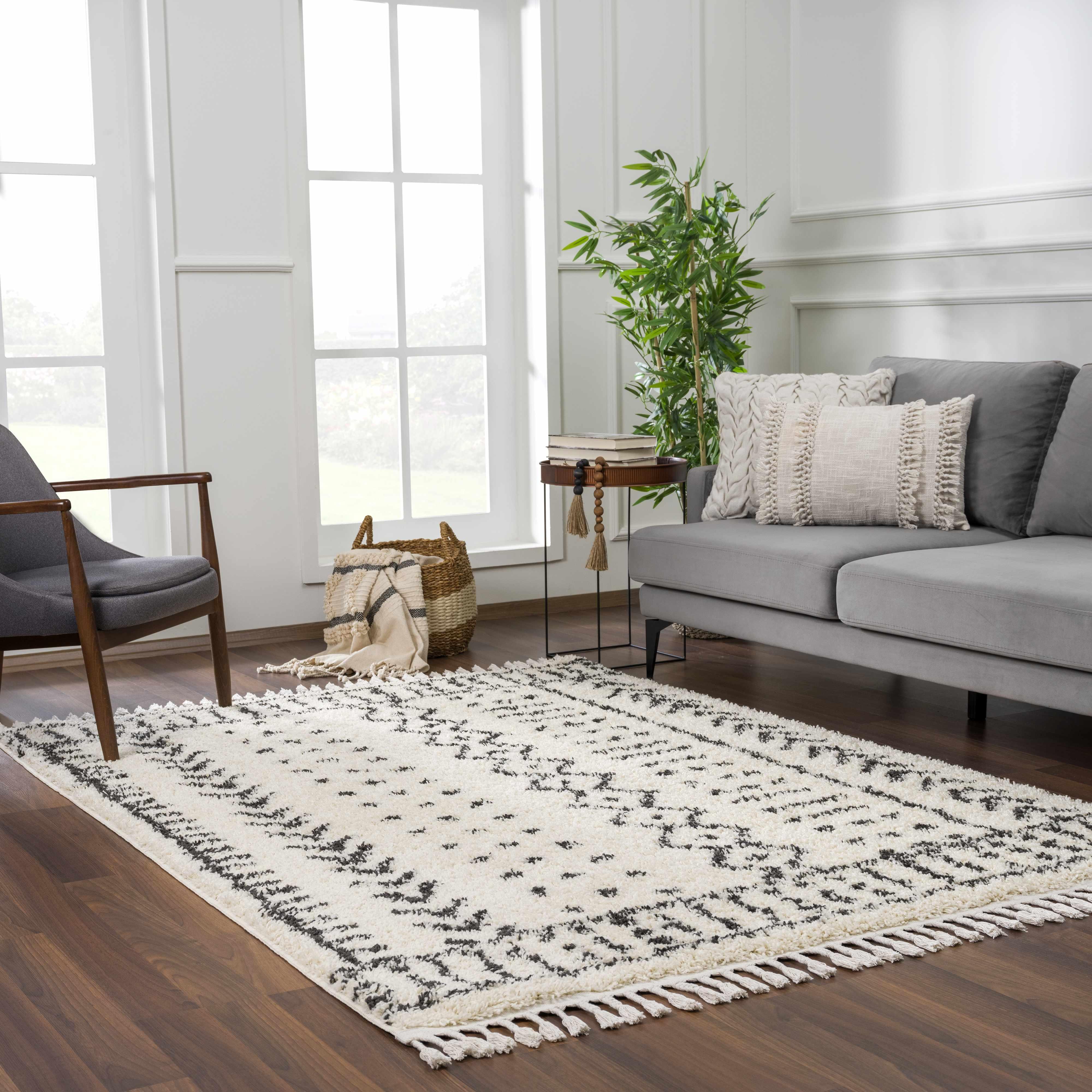 Hauppauge Plush Area Rug