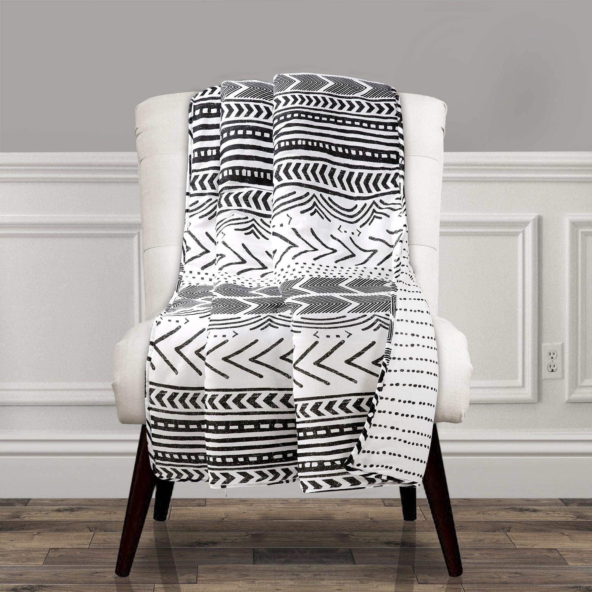 Hygge Geo Throw