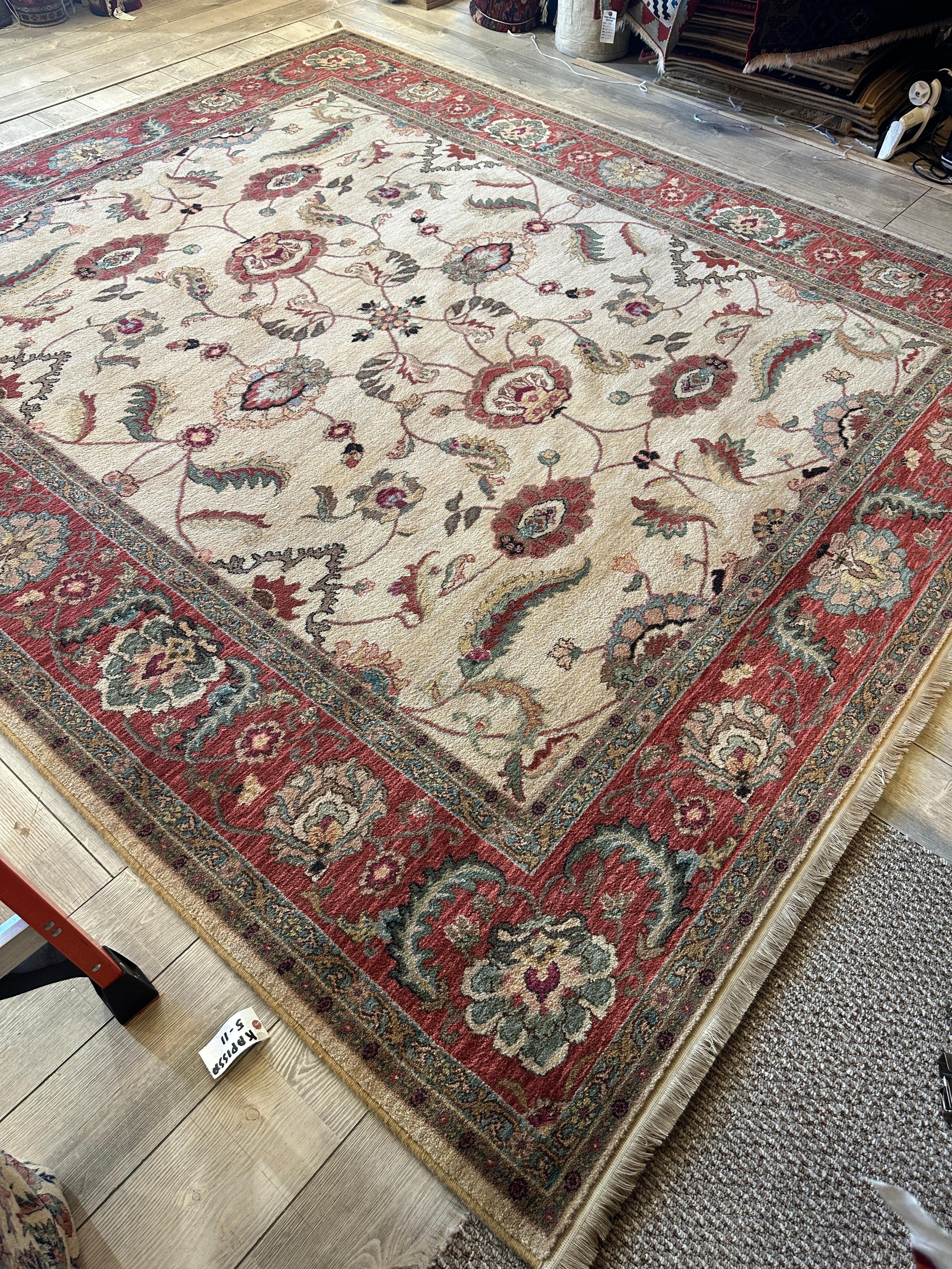 Karastan Ashara Agra Ivory 549 - 15005 Area Rug 8’8” x 10’