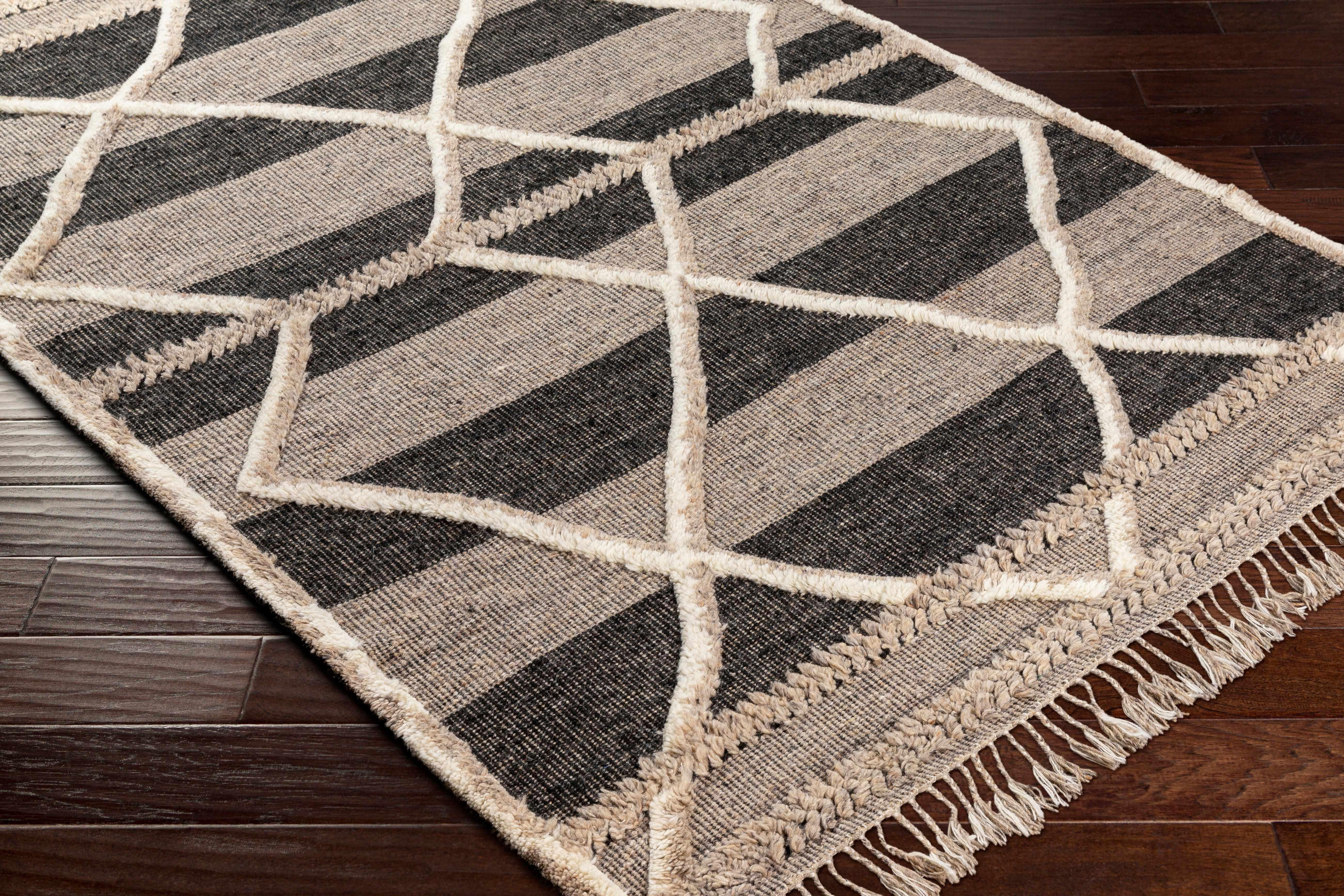 Margosatubig Area Rug