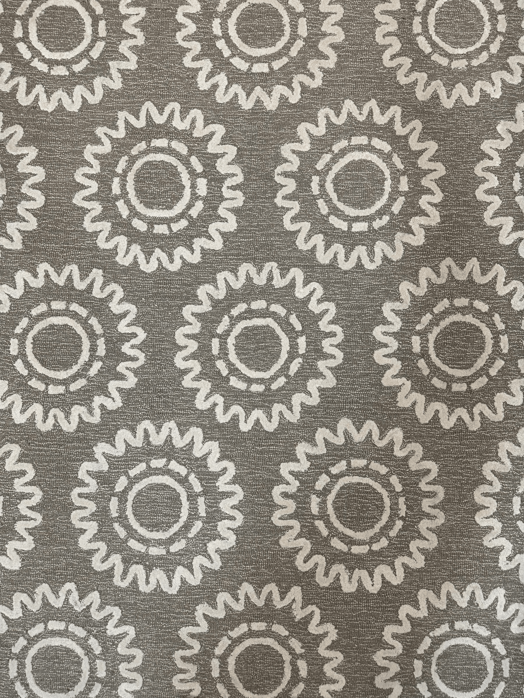 MDA Zen Collection Hand-Tufted Rug - 5’ x 7’8