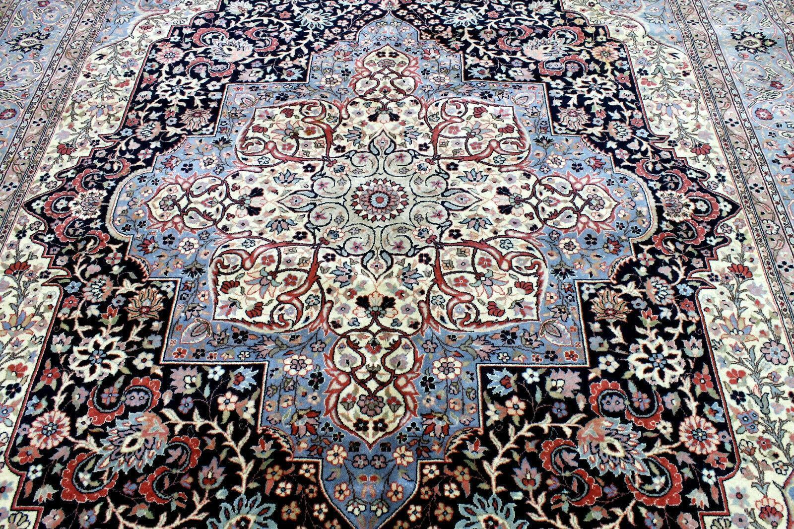 Mint Hand Knotted Persian Rug 9’X12’