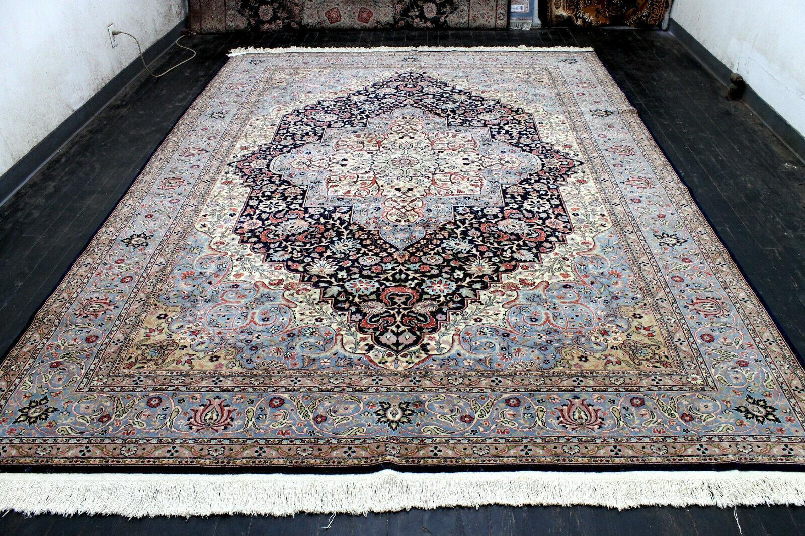 Mint Hand Knotted Persian Rug 9’X12’