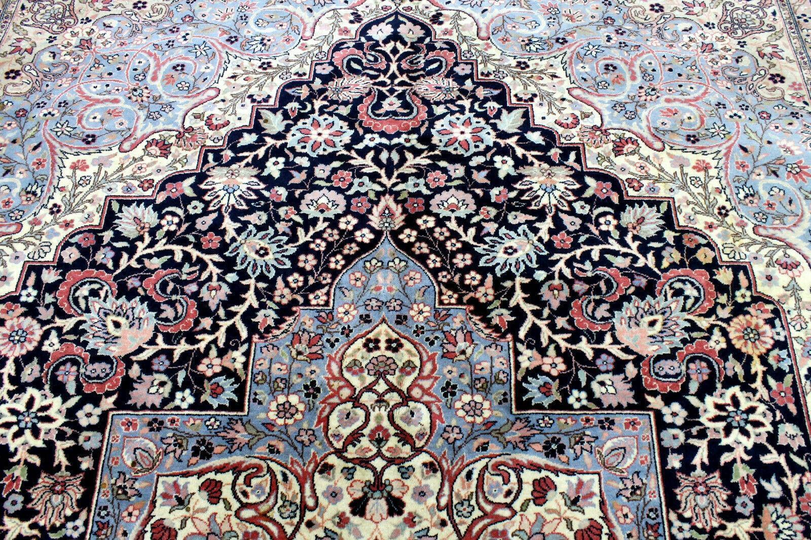 Mint Hand Knotted Persian Rug 9’X12’