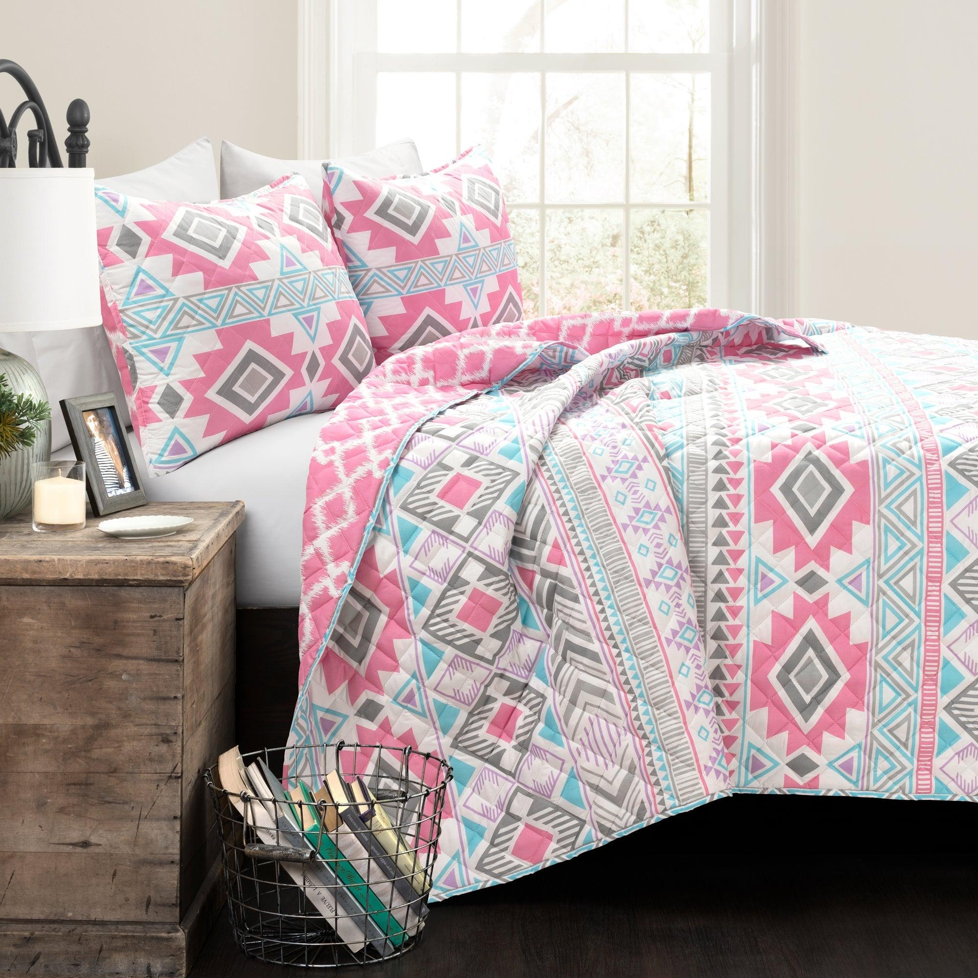 Navajo Stripe Malibu Reversible Oversized Quilt Set