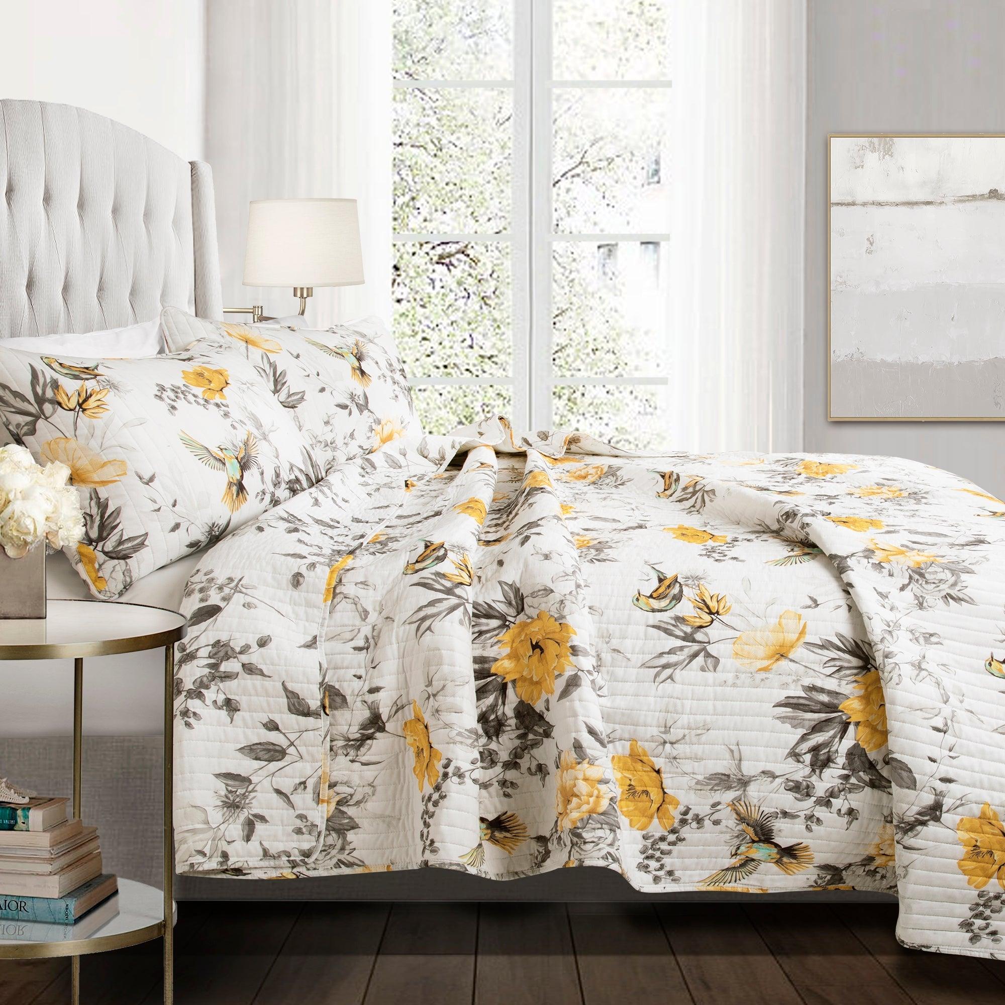 Penrose Floral 3 Piece Quilt Set