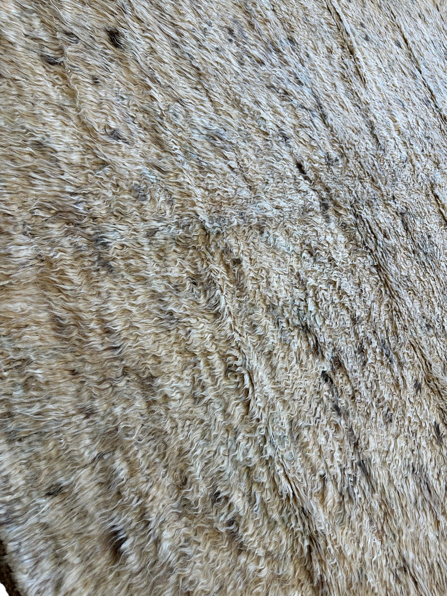 Plain Wool Shaggy Afghani Rug 5’2” x 6’8”