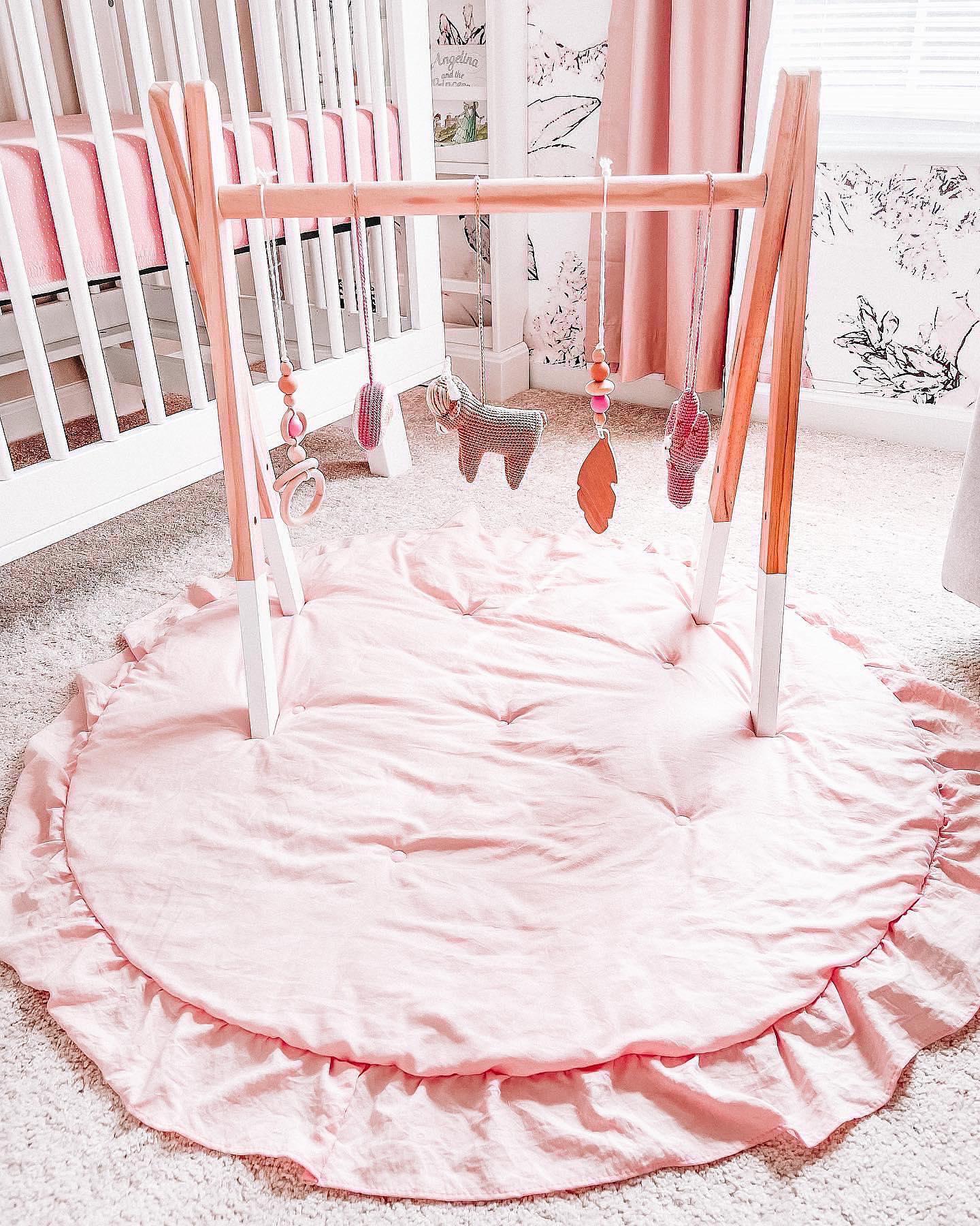 Round Ruffle Play Mat