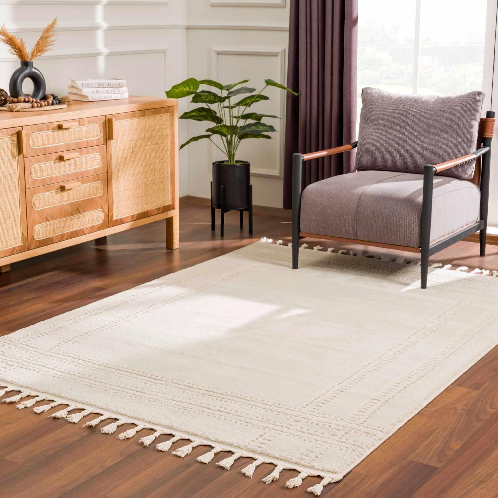 Ryuu Ivory Area Rug