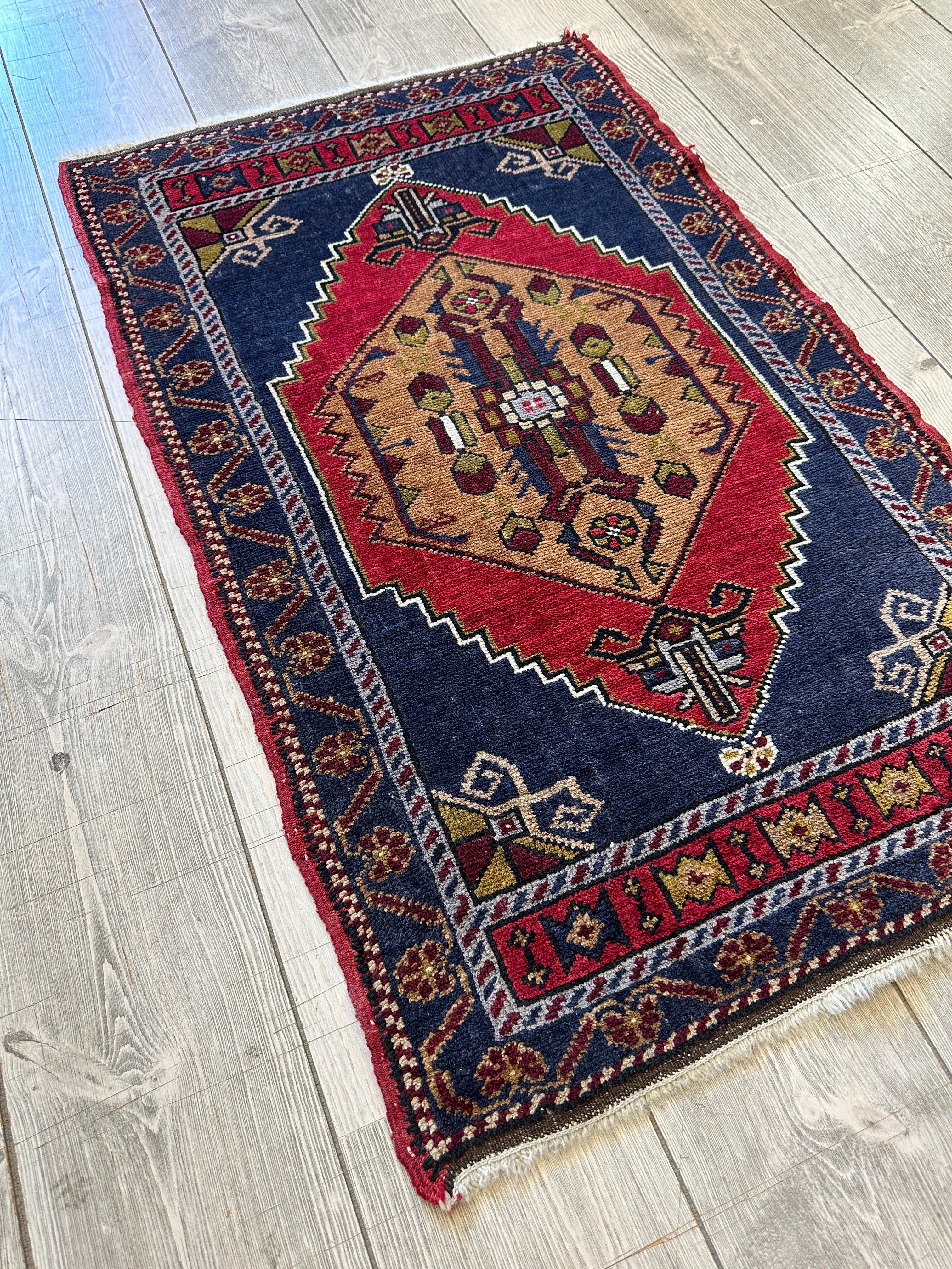 Turkish Anatolian Vintage Wool Rug 2’ x 3’4”