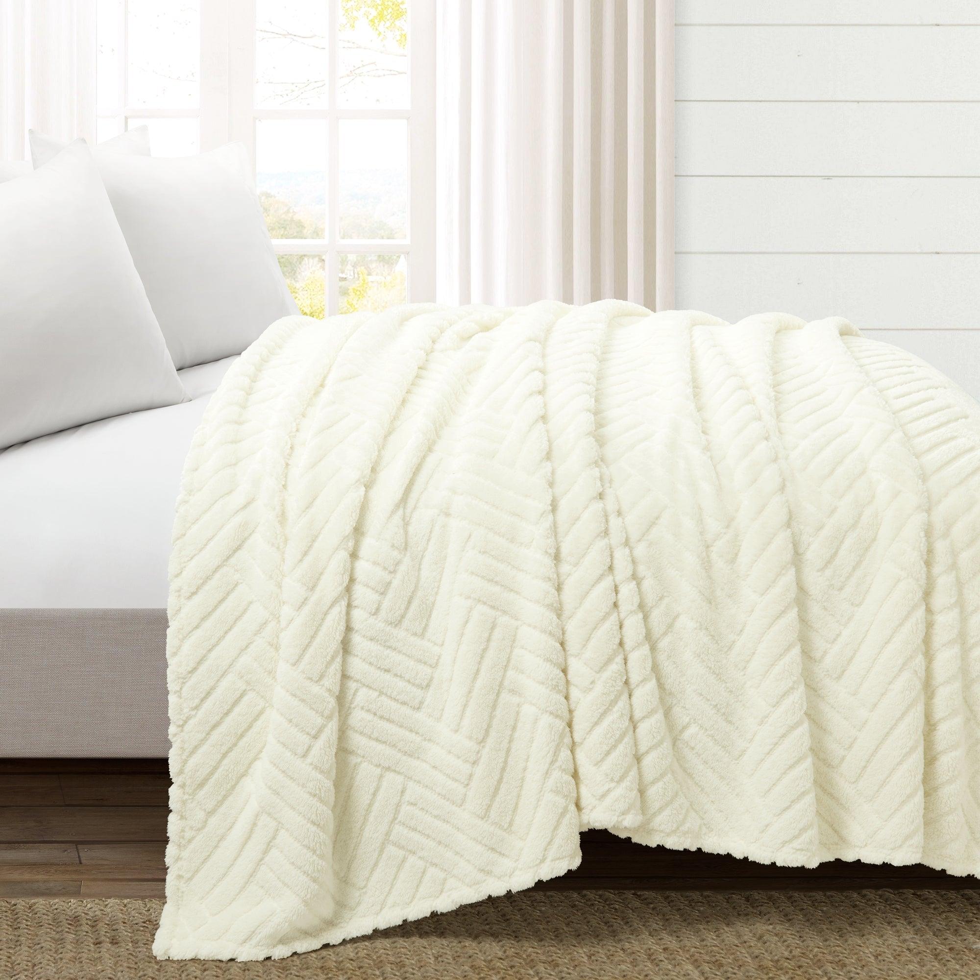 Super Cozy Ultra Soft Sherpa Jacquard Geo Blanket/Bedspread