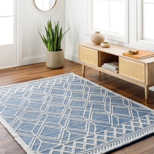 Surya Daffodil DFF-2302 2'6" x 8' Rug