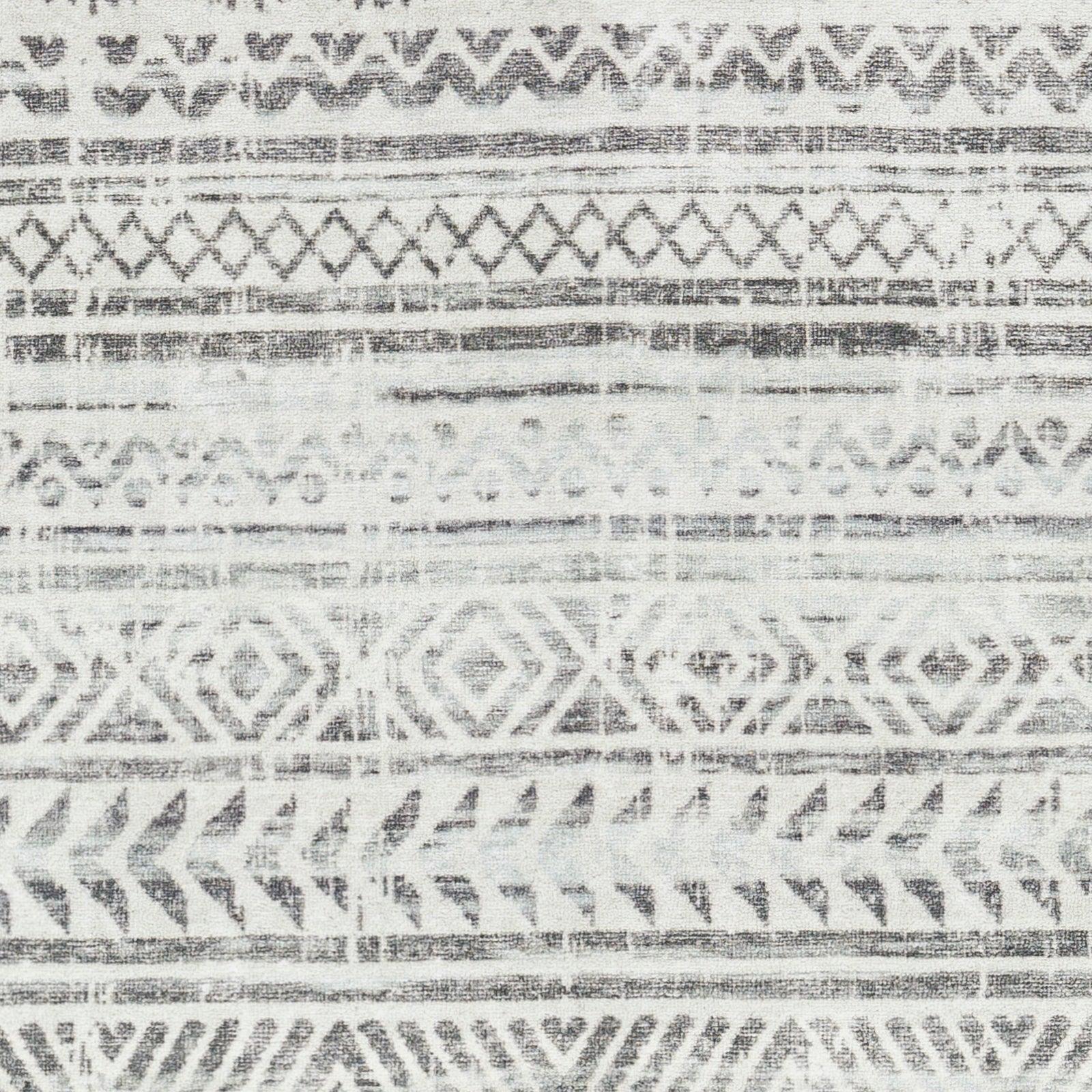 Surya Hera HRH-2301 4'3" x 5'11" Rug