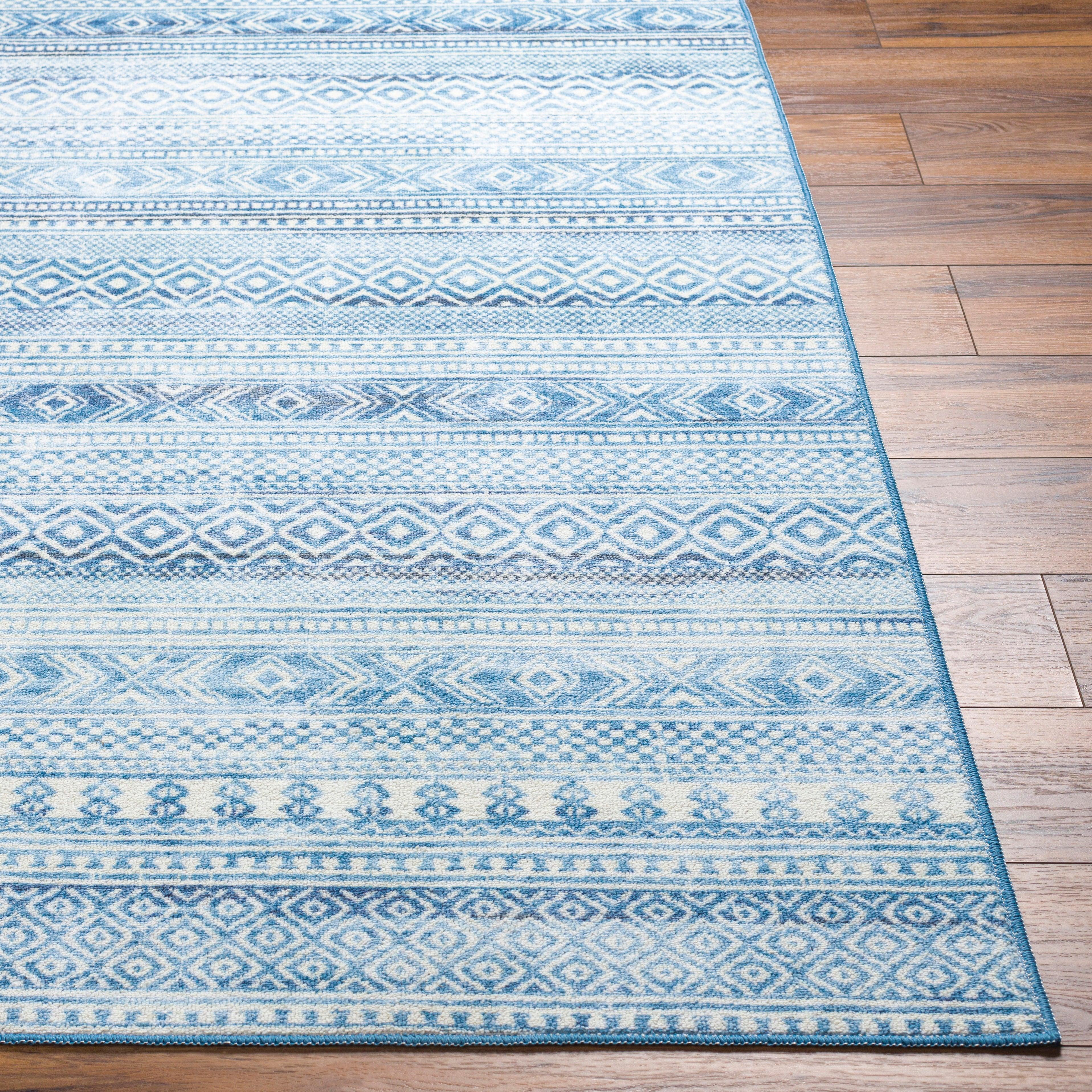 Surya Hera HRH-2306 4'3" x 5'11" Rug