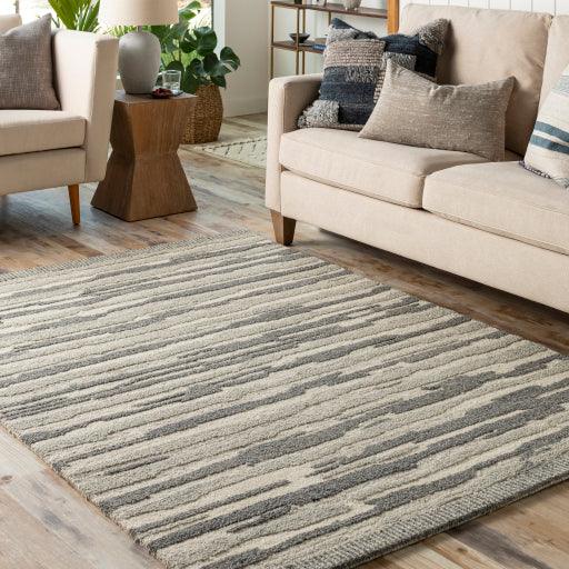 Surya Madelyn MYN-2300 2' x 3' Rug