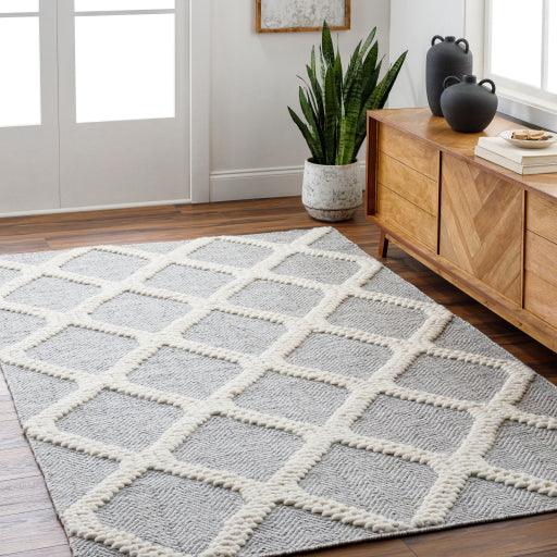 Surya Nina NNA-2301 2'6" x 8' Rug