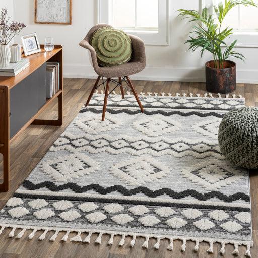 Surya Nora NOA-2301 7'10" x 10' Rug