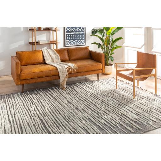 Surya Sahara SAH-2301 2' x 3' Rug