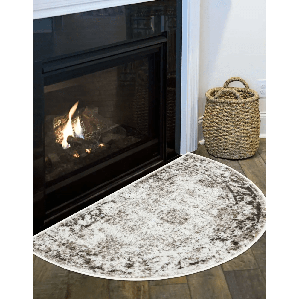 Traditional french inspired casino rug (runners, round)